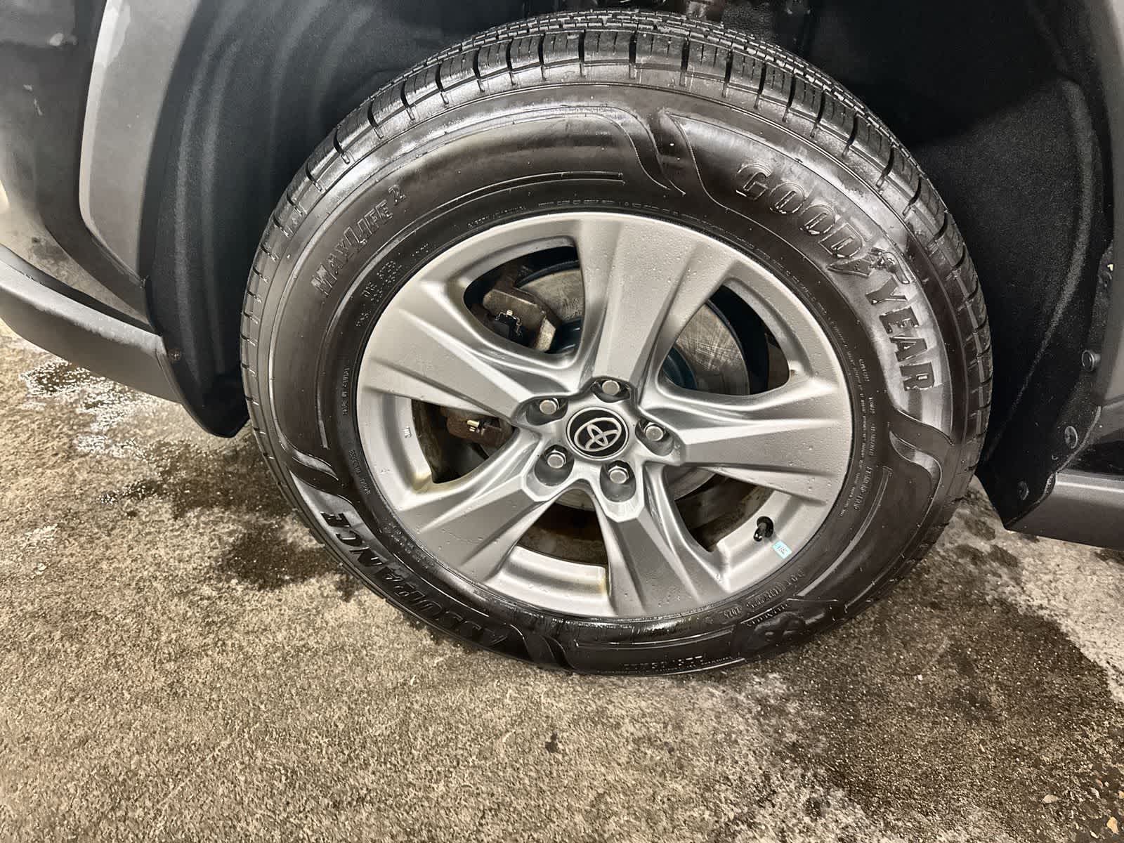 Thumbnail: 2022 Toyota RAV4 - 14