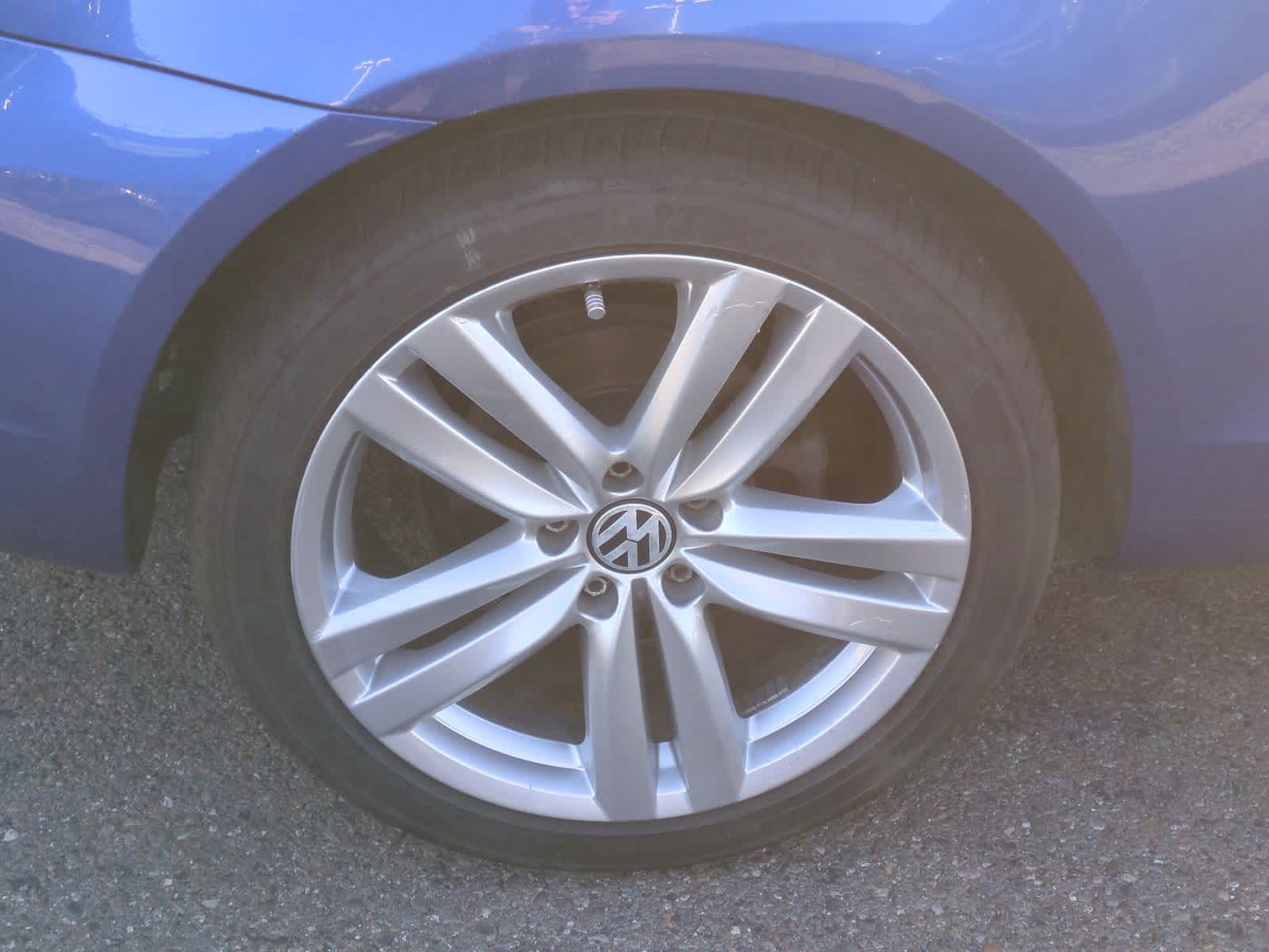 Thumbnail: 2012 Volkswagen Eos - 14