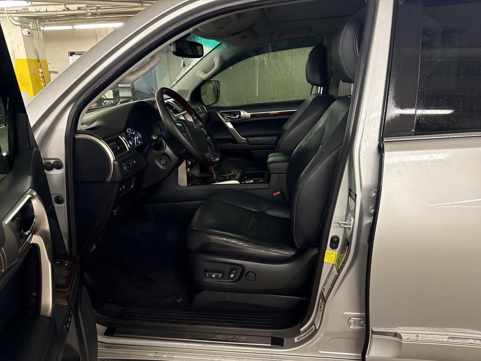 Thumbnail: 2017 Lexus GX - 10