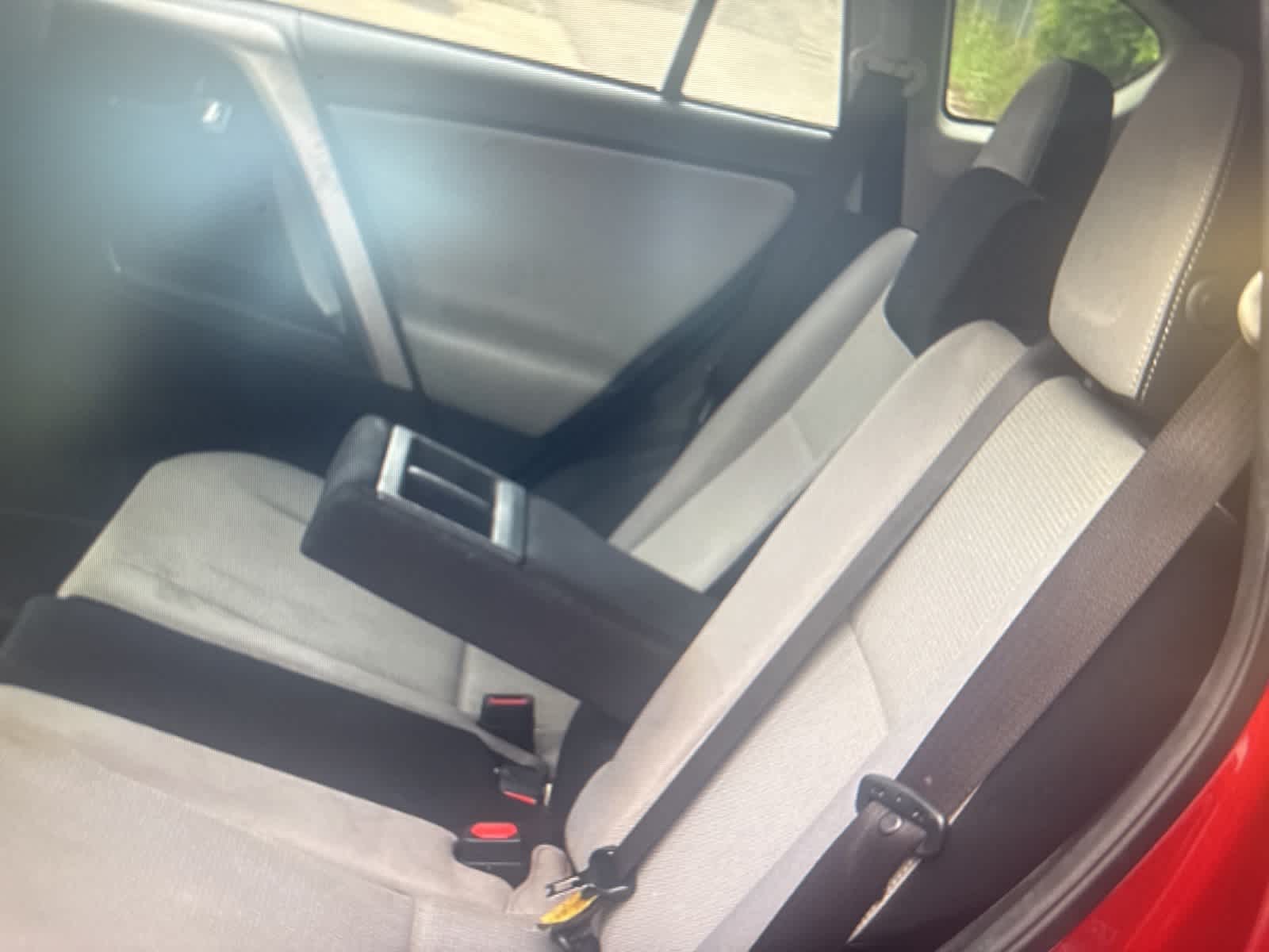 Thumbnail: 2016 Toyota RAV4 - 13