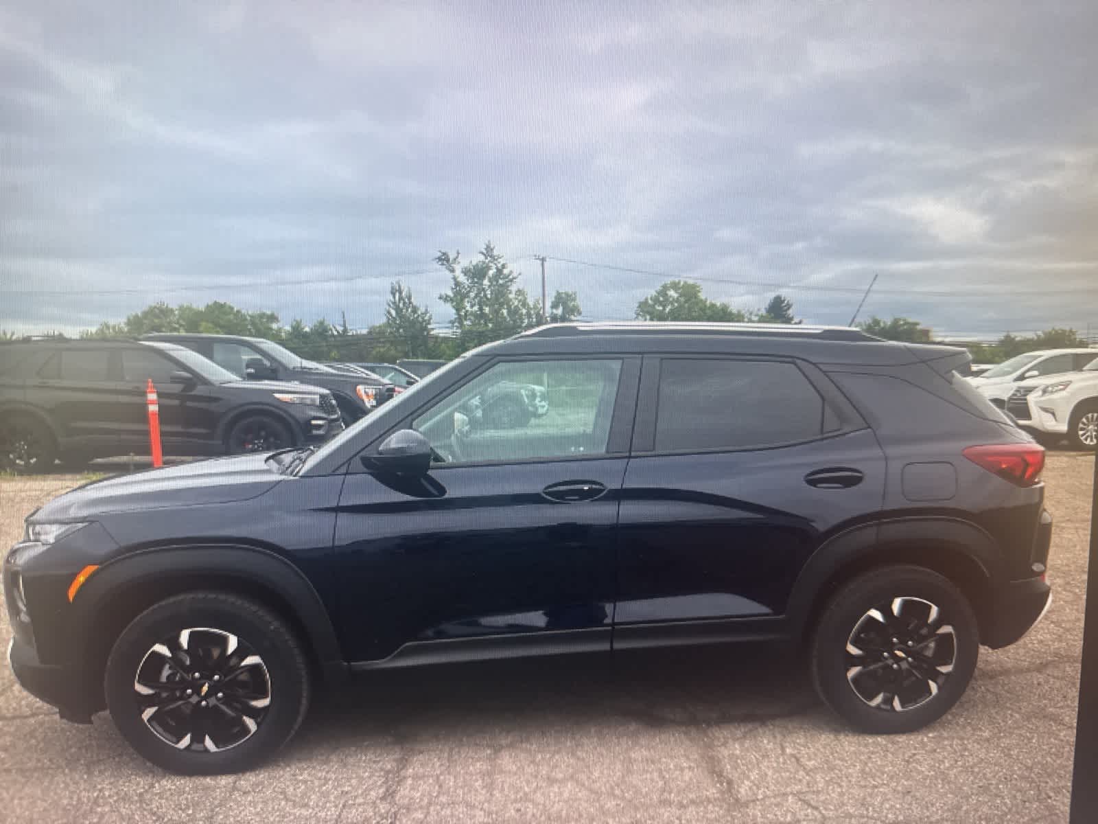 Thumbnail: 2021 Chevrolet TrailBlazer - 2