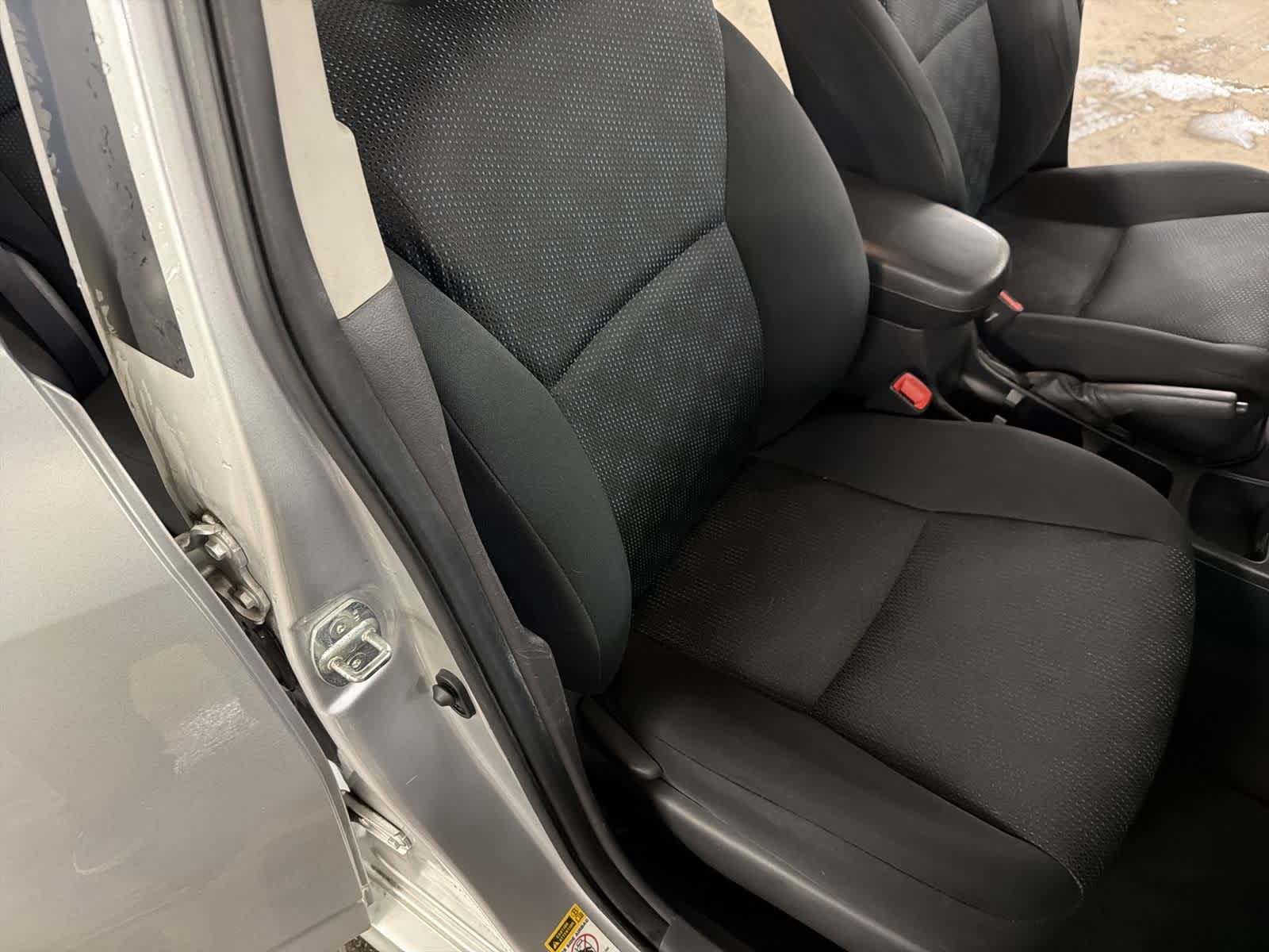 Thumbnail: 2010 Toyota Matrix - 21