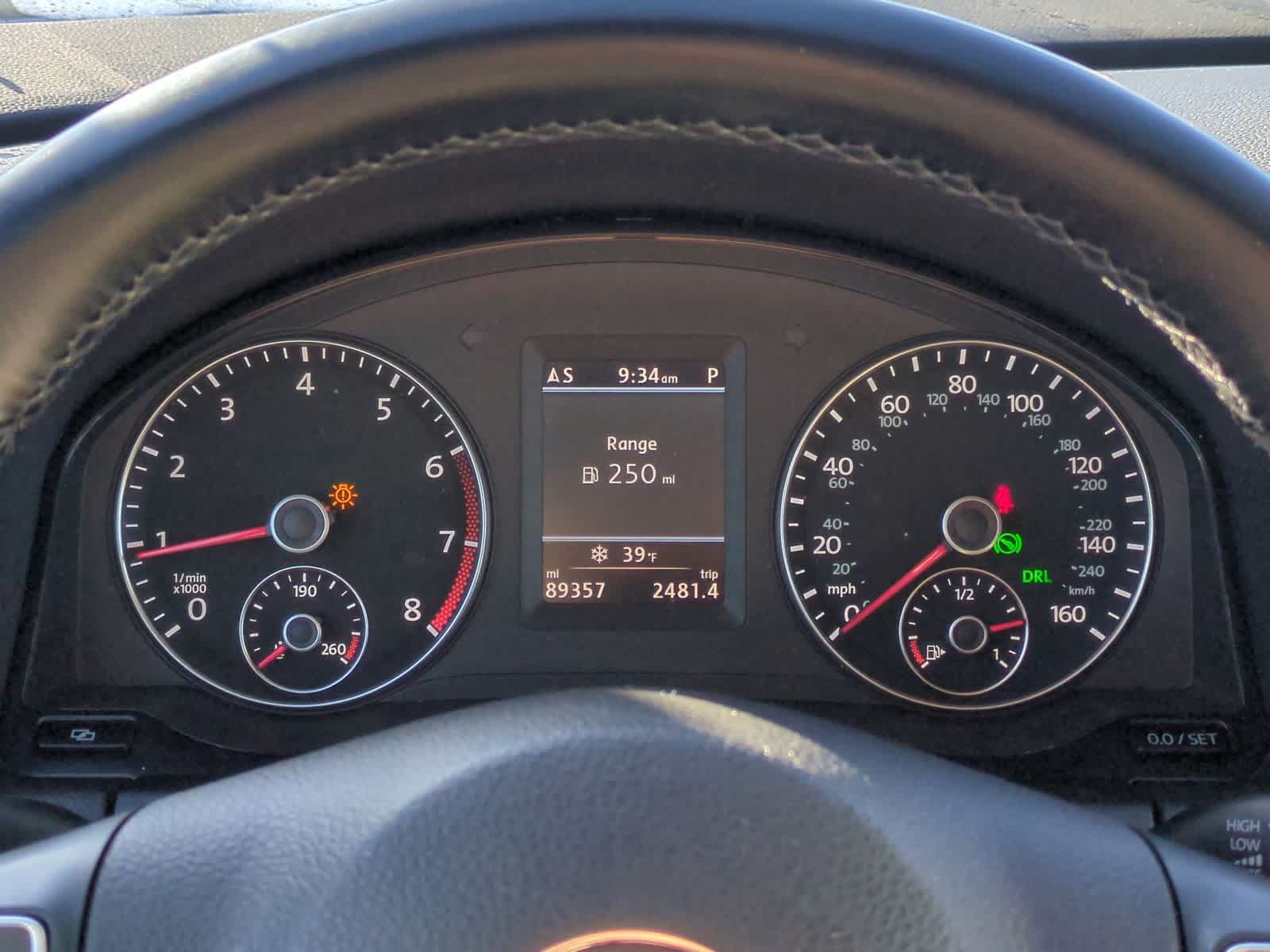 Thumbnail: 2012 Volkswagen Eos - 33