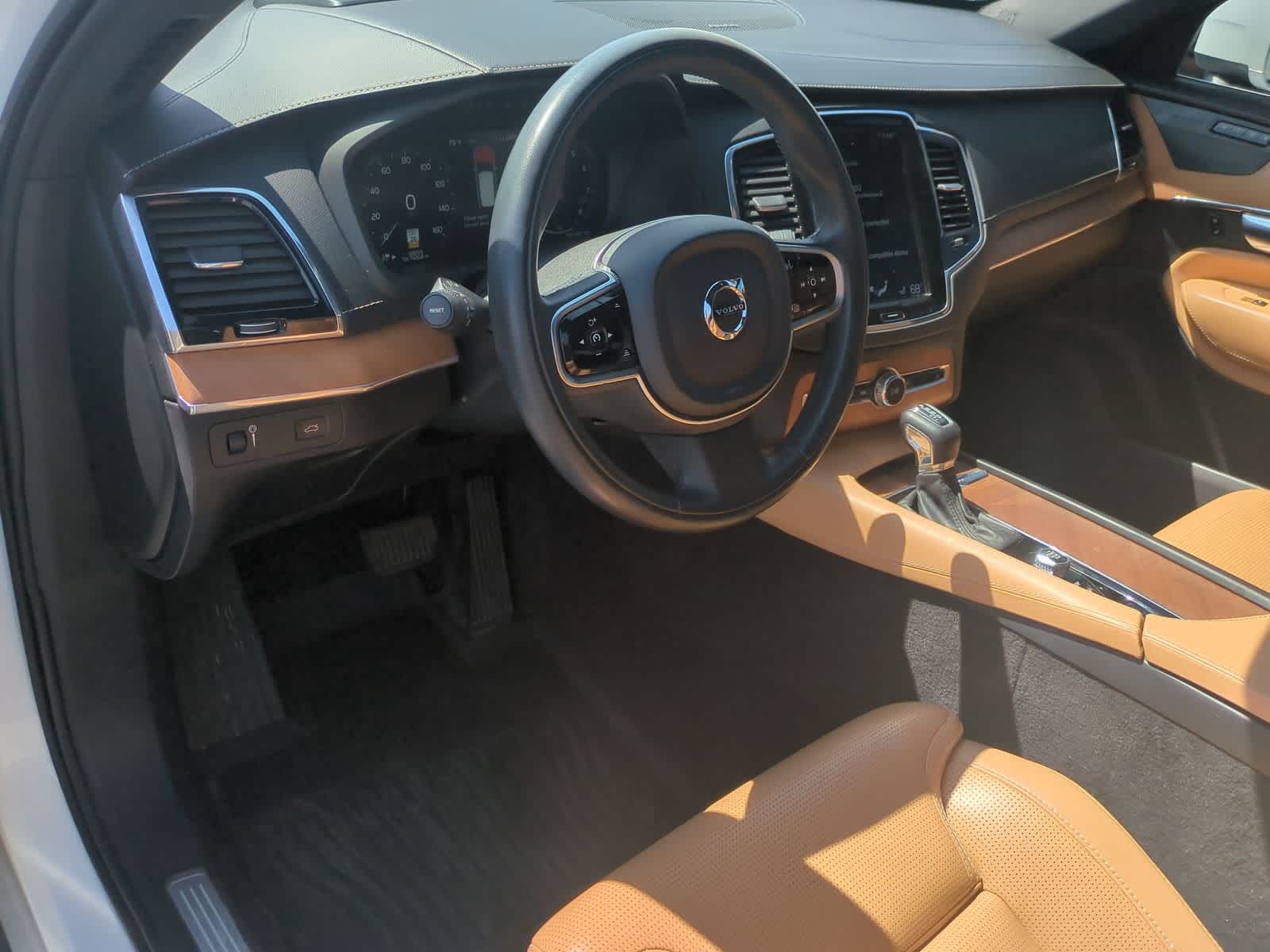 Thumbnail: 2019 Volvo XC90 - 10