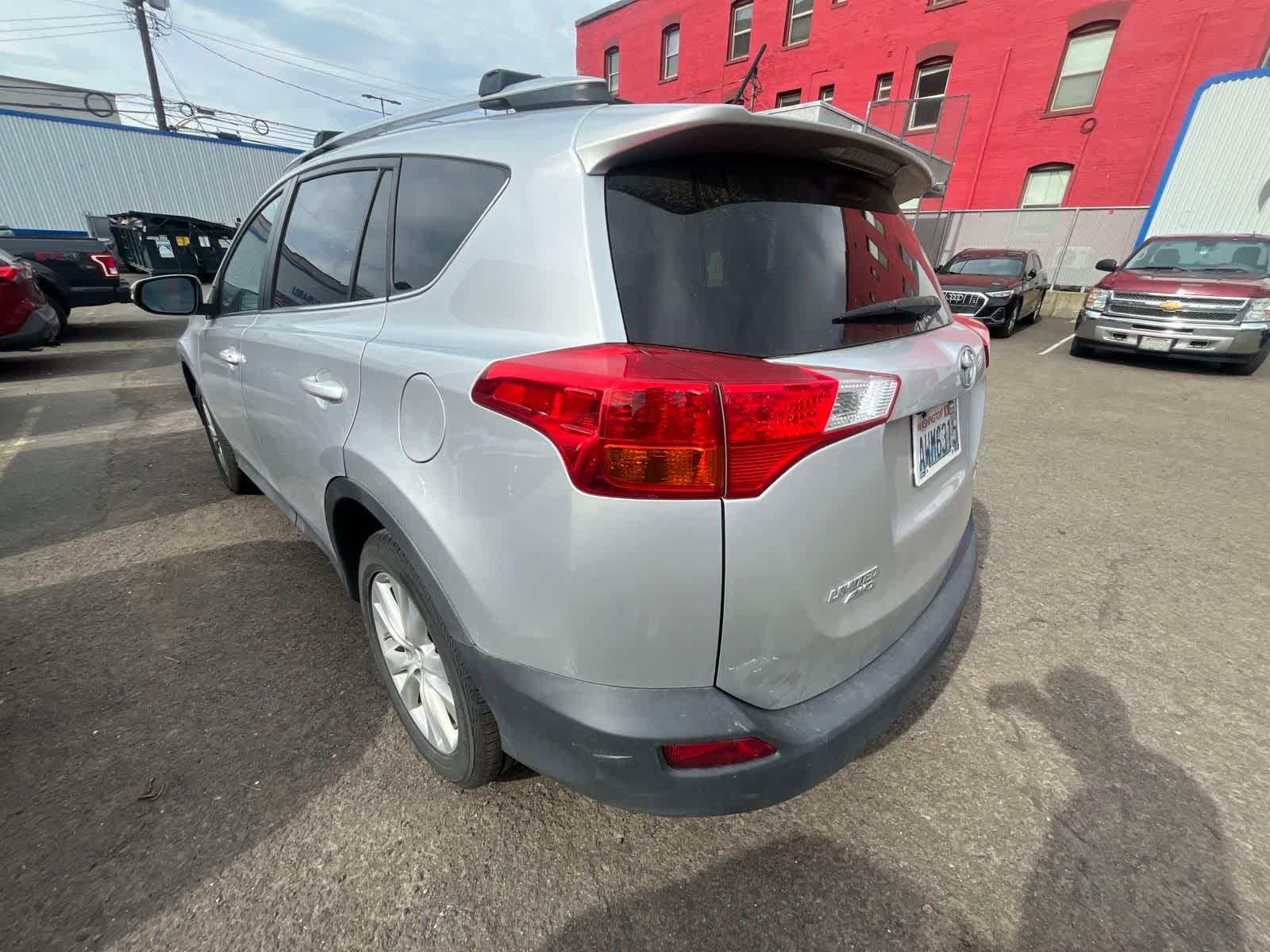 Thumbnail: 2015 Toyota RAV4 - 2