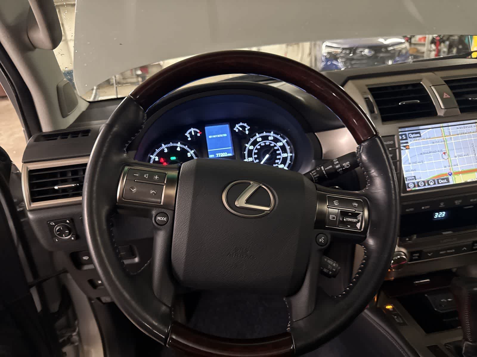 Thumbnail: 2017 Lexus GX - 25