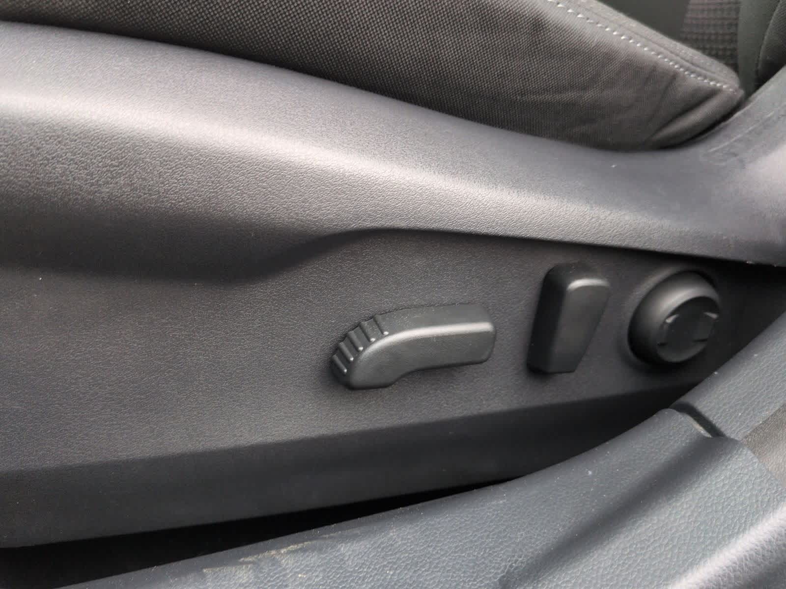 Thumbnail: 2023 Subaru Outback - 18