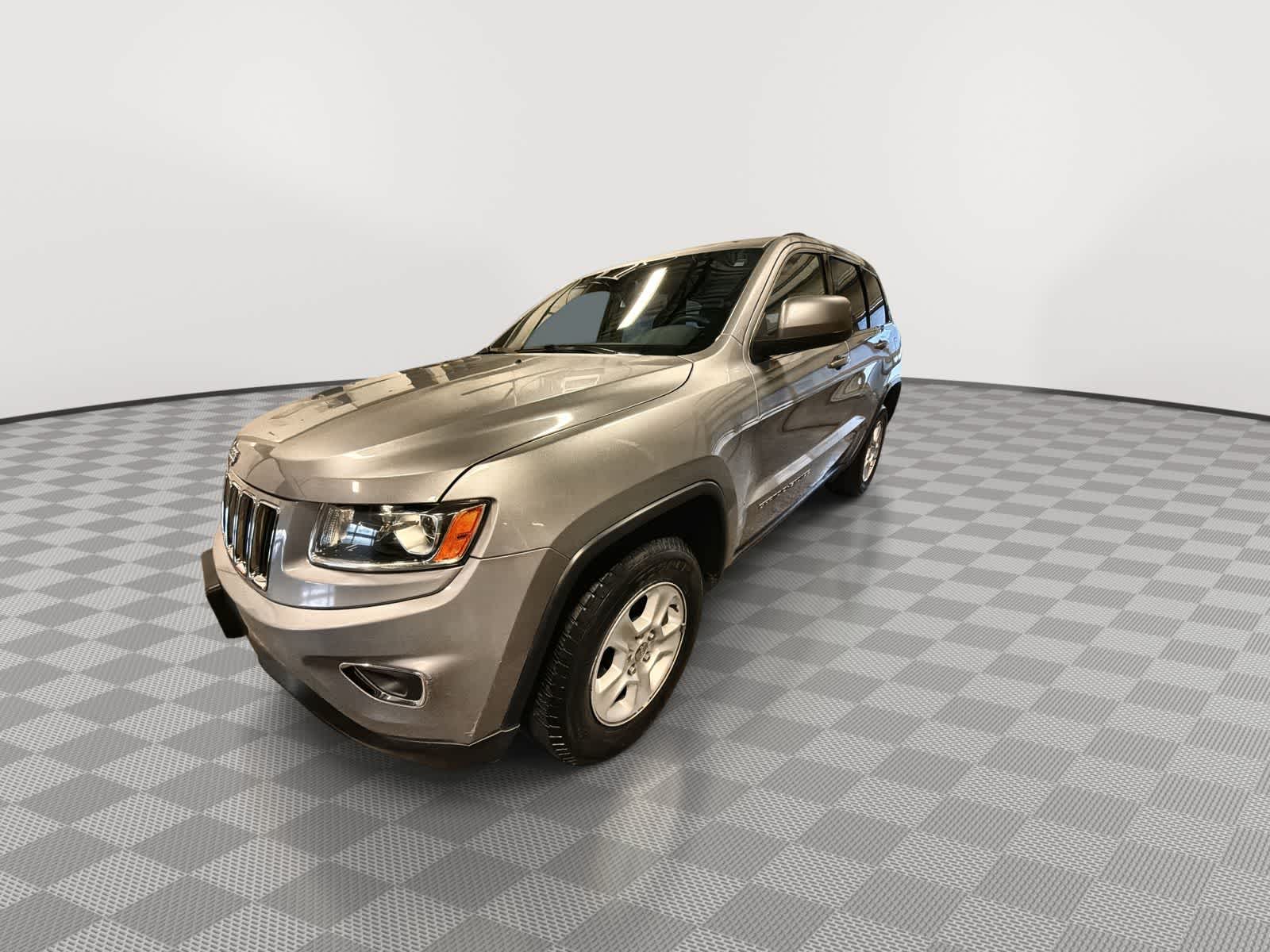 Thumbnail: 2015 Jeep Grand Cherokee - 4
