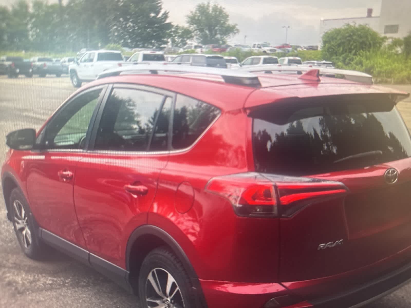 Thumbnail: 2016 Toyota RAV4 - 3