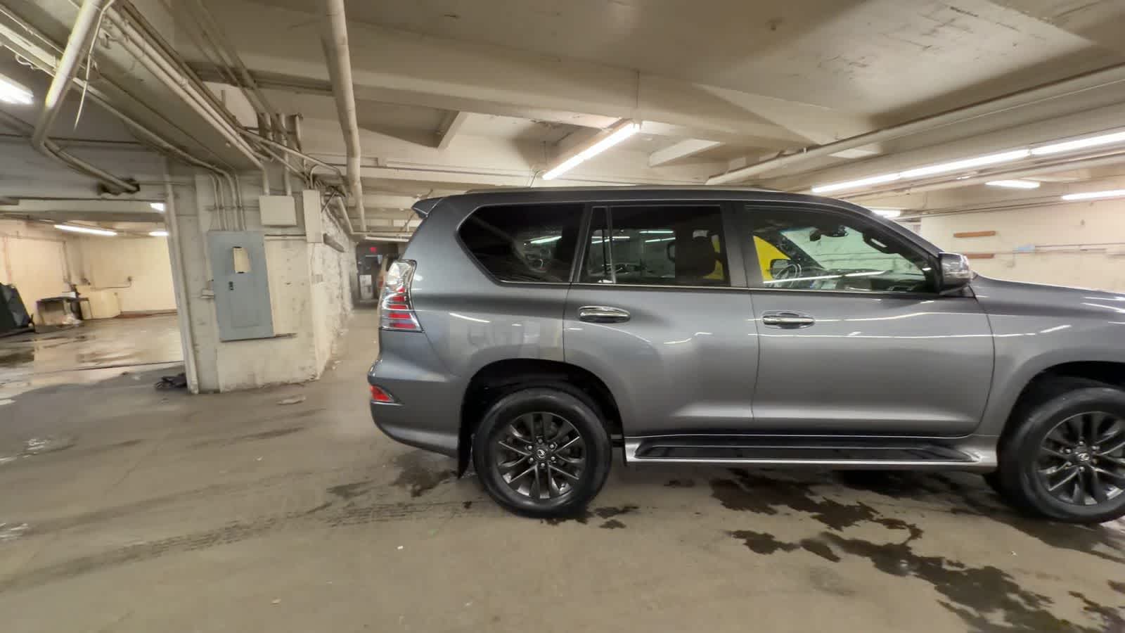 Thumbnail: 2020 Lexus GX - 9