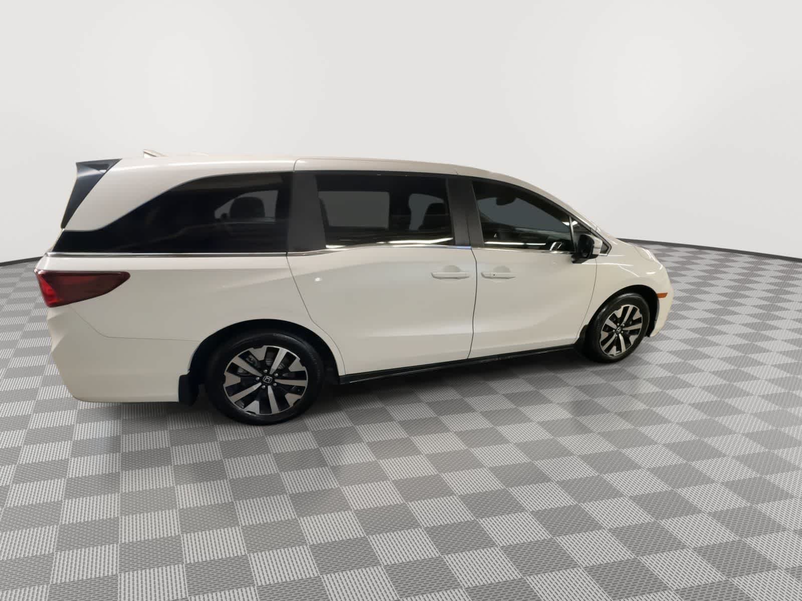 Thumbnail: 2025 Honda Odyssey - 8