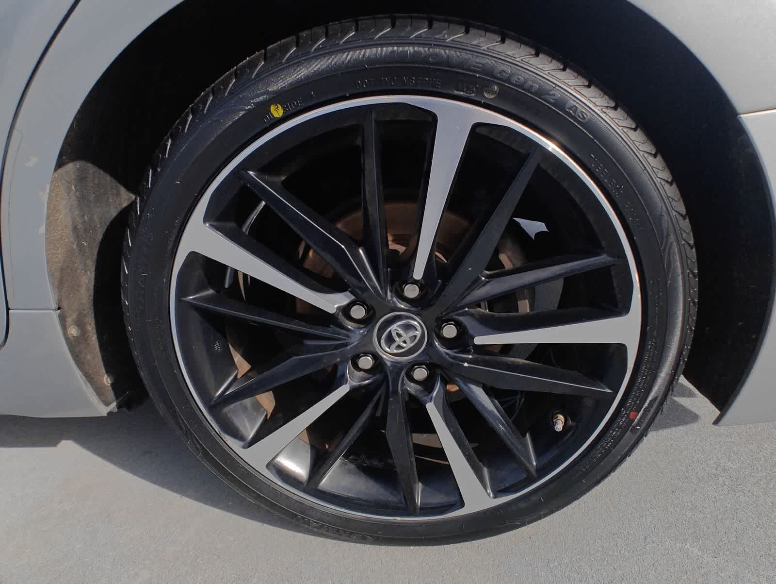 Thumbnail: 2018 Toyota Camry - 13