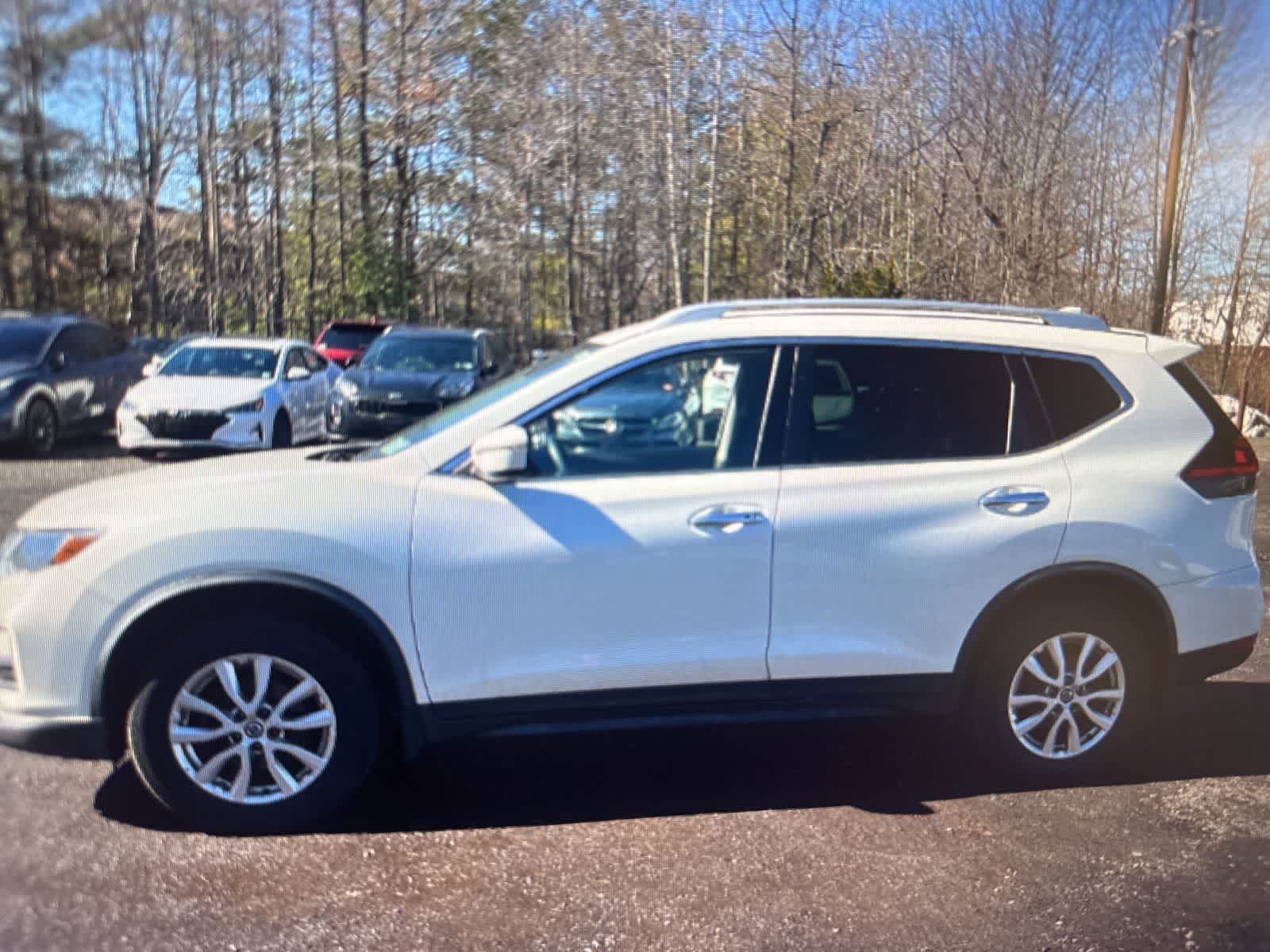 Thumbnail: 2019 Nissan Rogue - 2