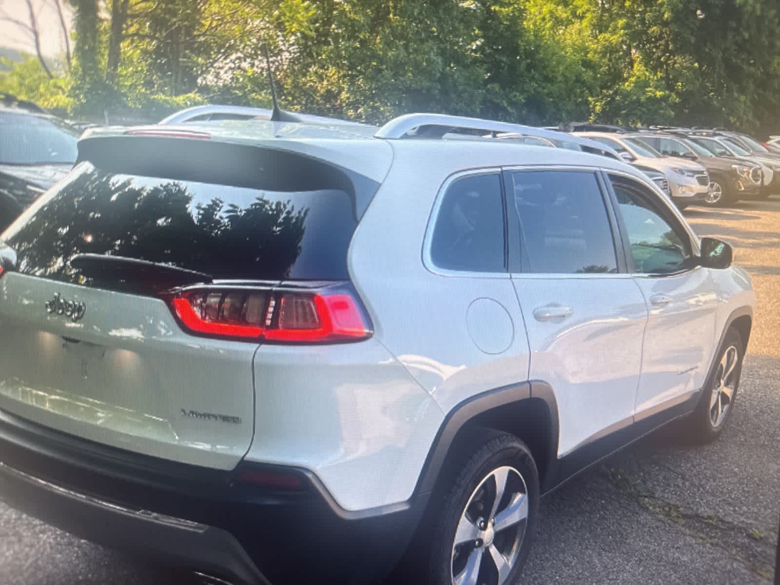 Thumbnail: 2019 Jeep Cherokee - 5