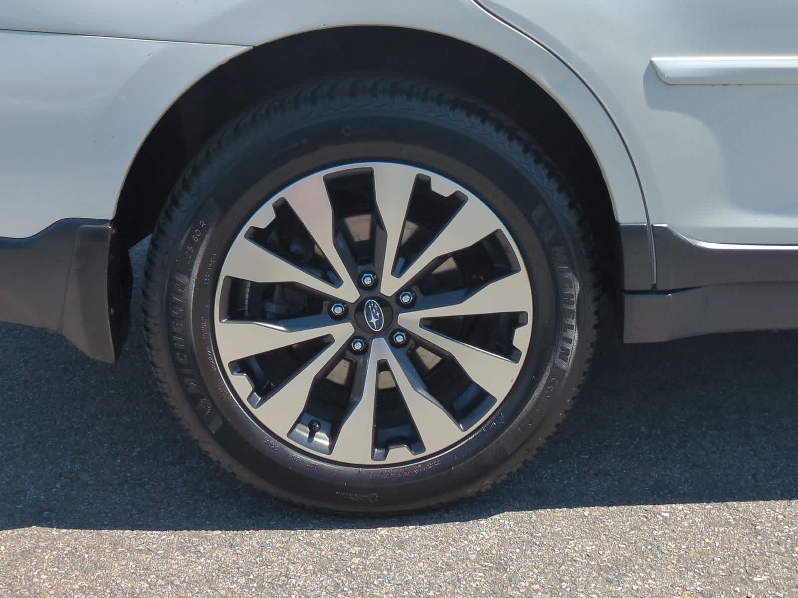Thumbnail: 2015 Subaru Outback - 14