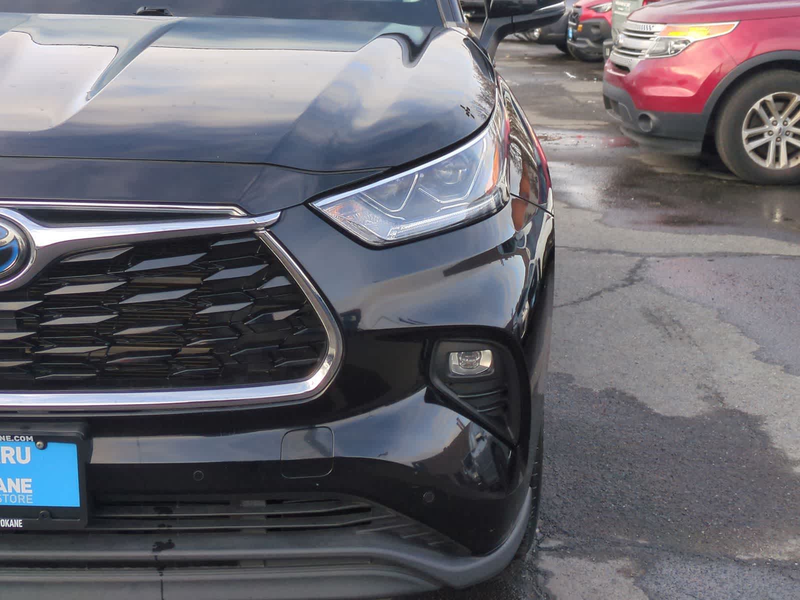 Thumbnail: 2021 Toyota Highlander - 11