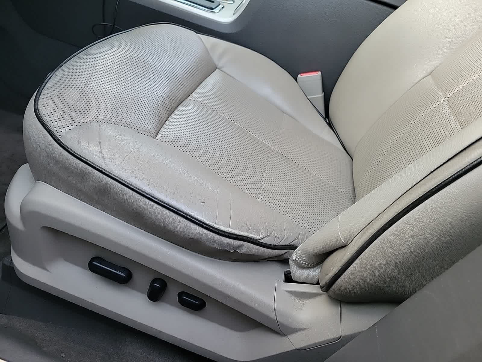 Thumbnail: 2010 Lincoln MKX - 7