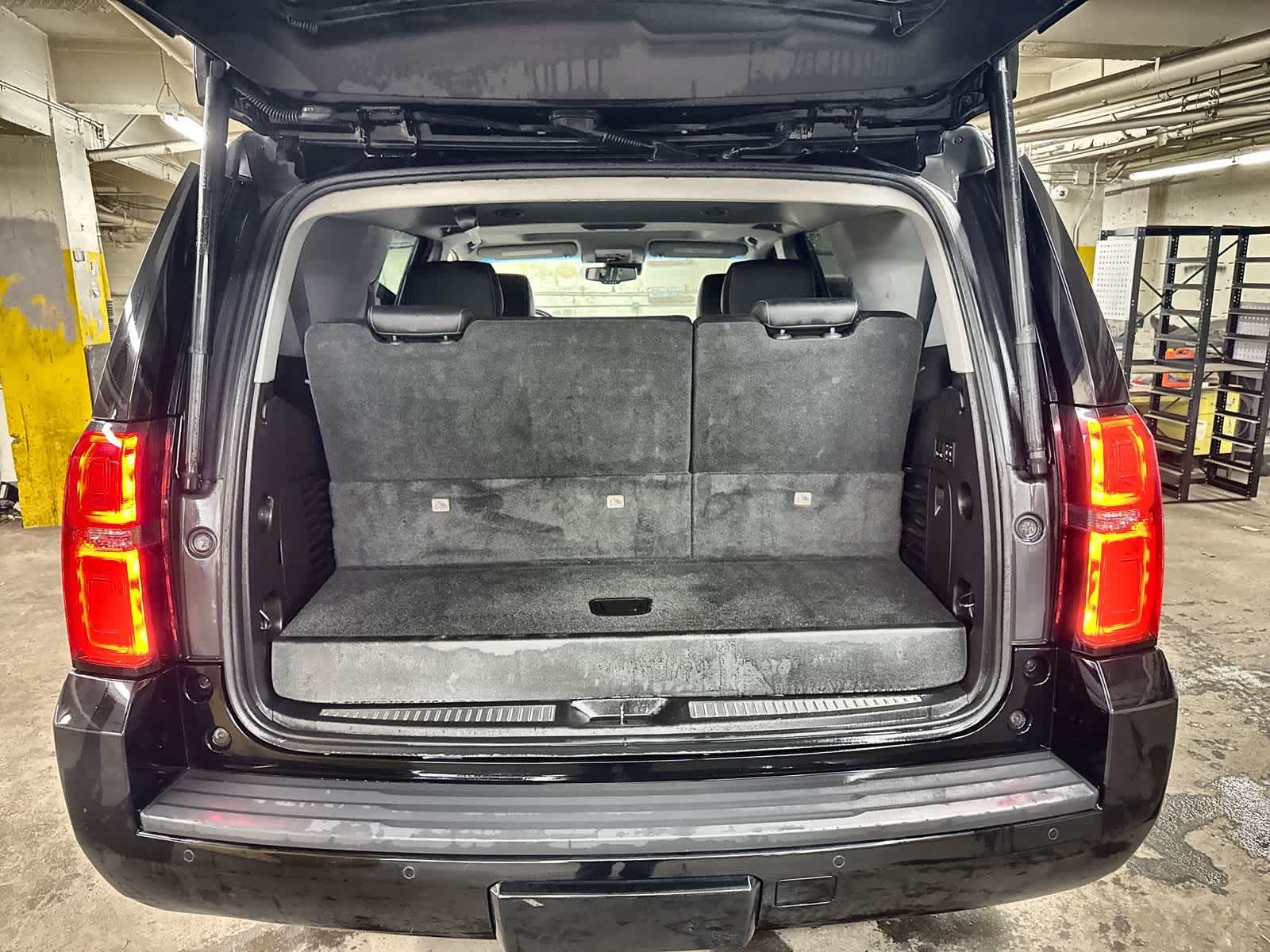 Thumbnail: 2018 Chevrolet Tahoe - 29