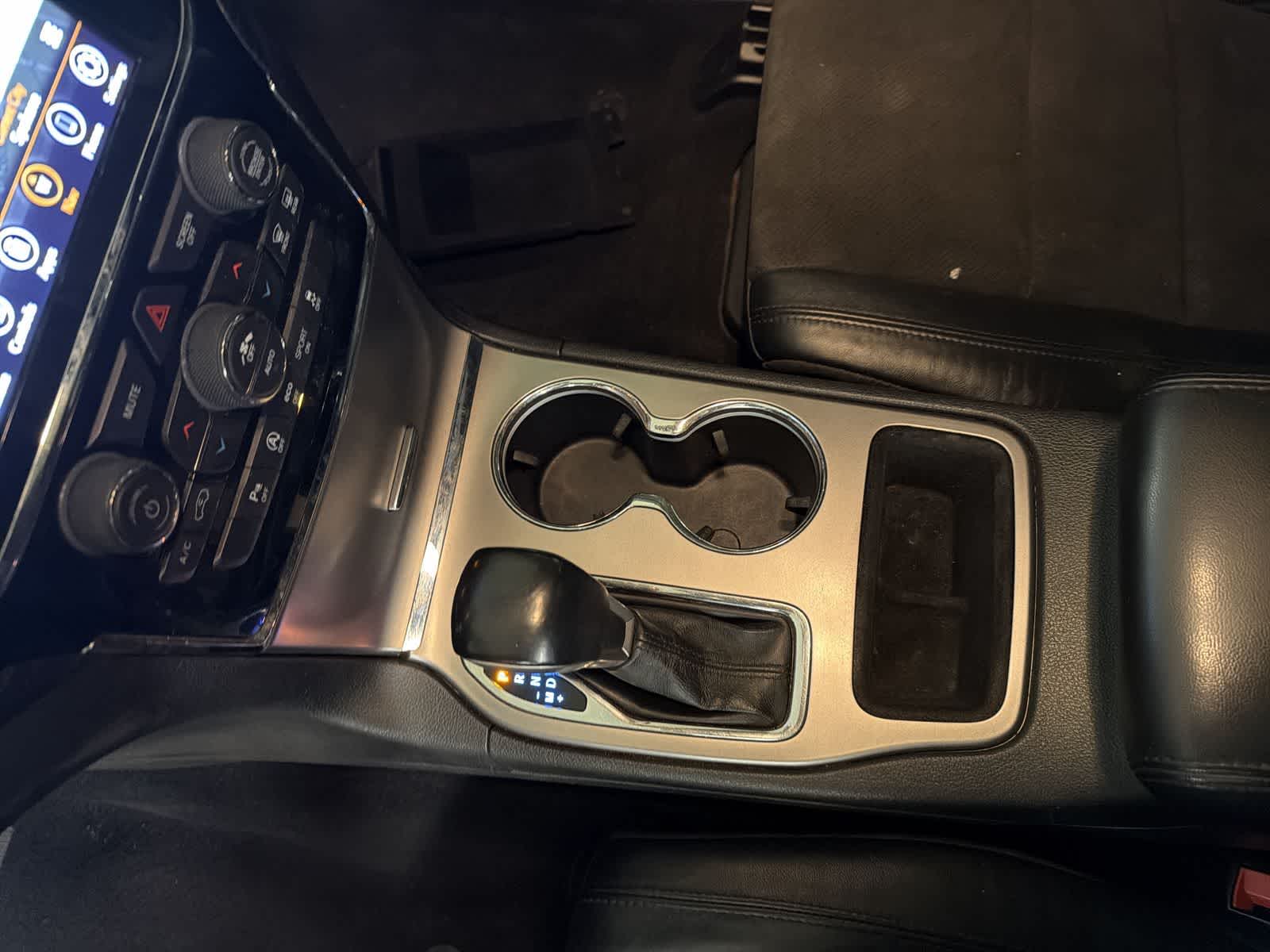 Thumbnail: 2021 Jeep Grand Cherokee - 29