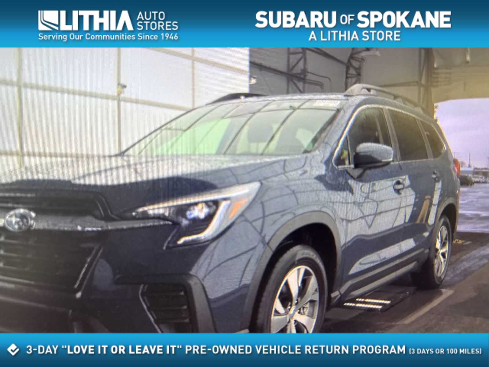 2025 Subaru Ascent Premium 7 Passenger's photo