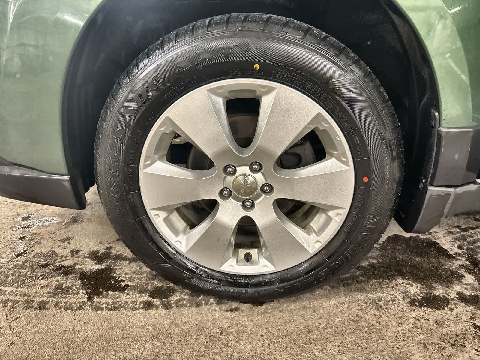 Thumbnail: 2011 Subaru Outback - 11