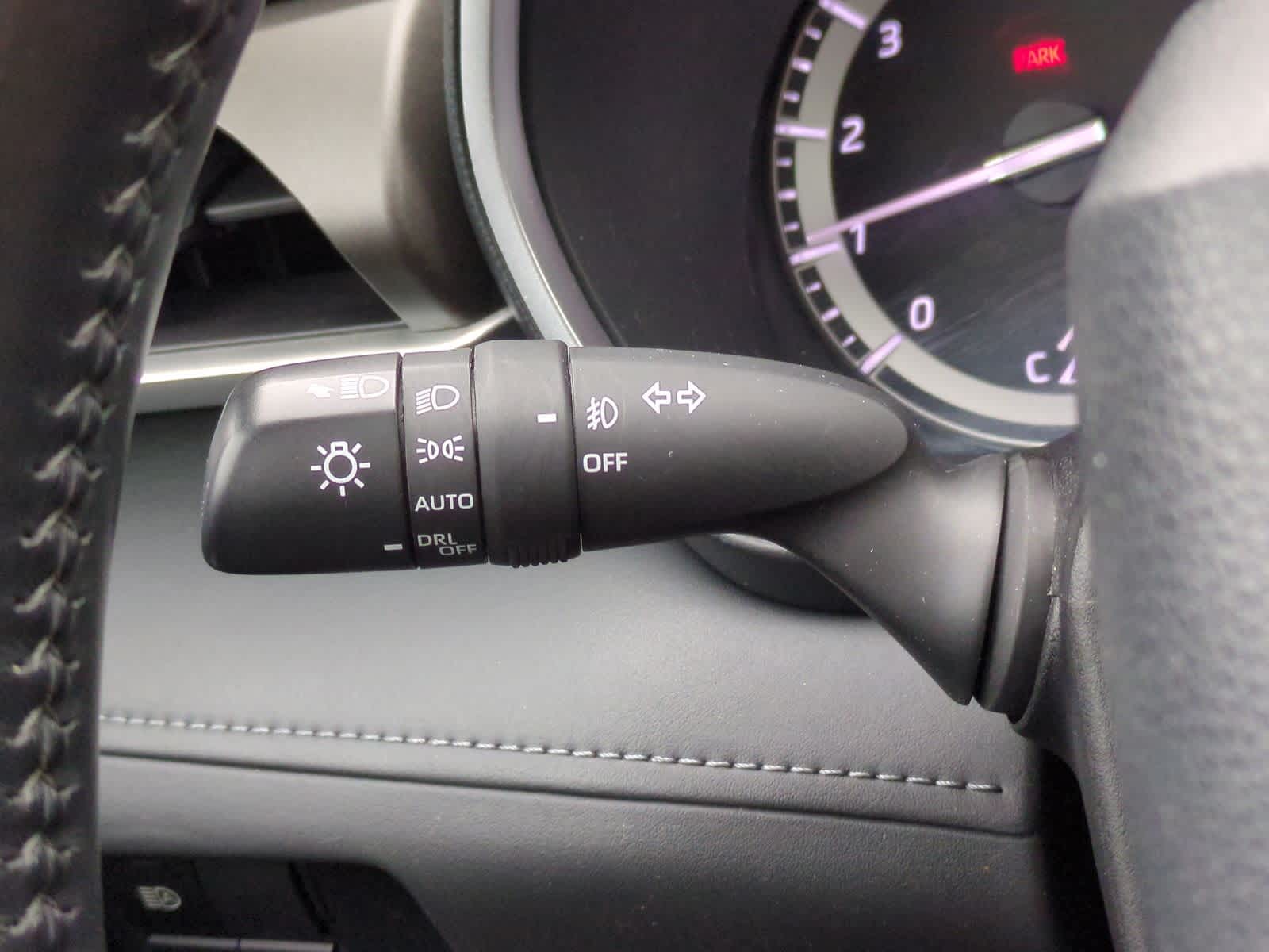 Thumbnail: 2022 Toyota Highlander - 28