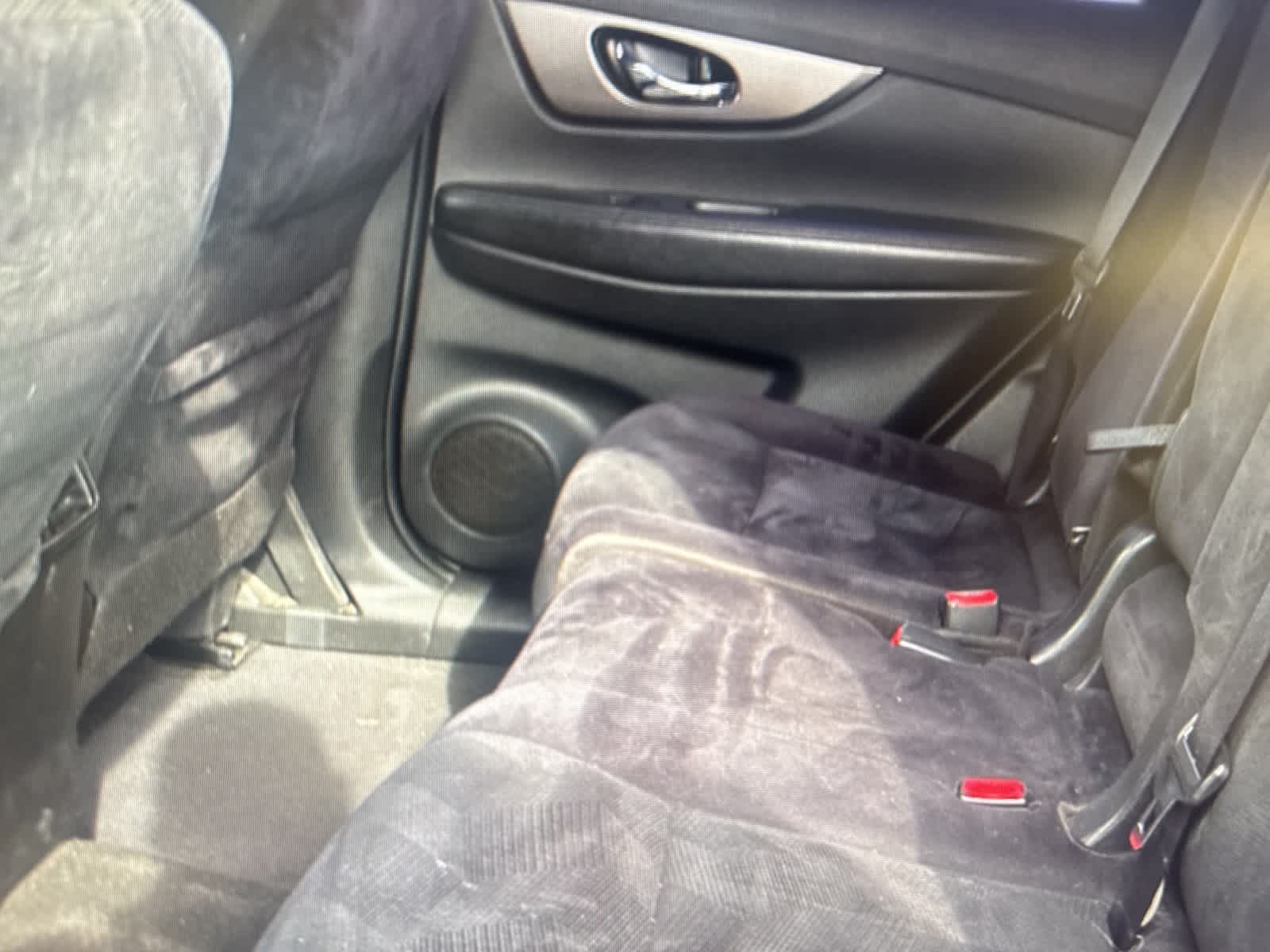 Thumbnail: 2016 Nissan Rogue - 12