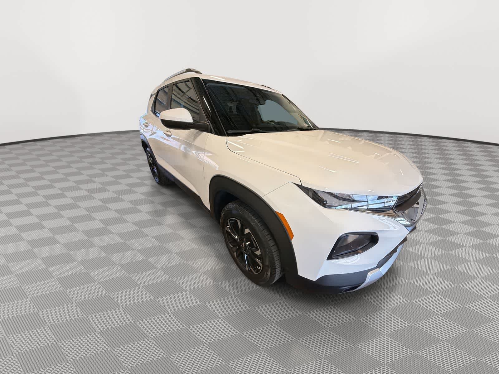 Thumbnail: 2021 Chevrolet TrailBlazer - 2