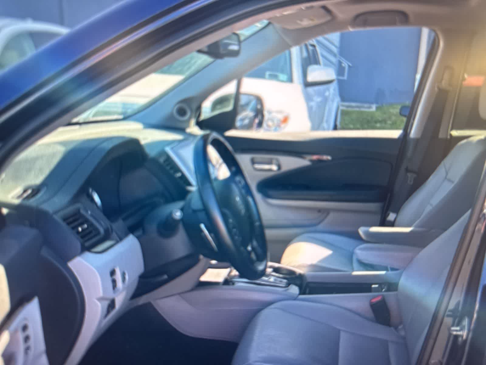 Thumbnail: 2017 Honda Pilot - 10