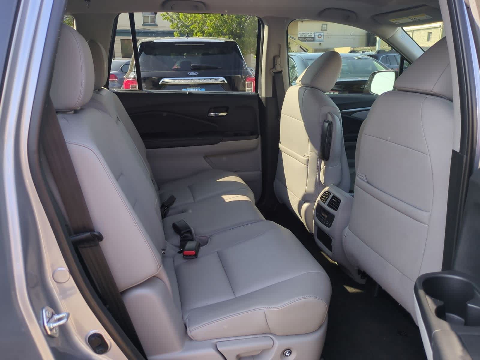 Thumbnail: 2022 Honda Pilot - 22