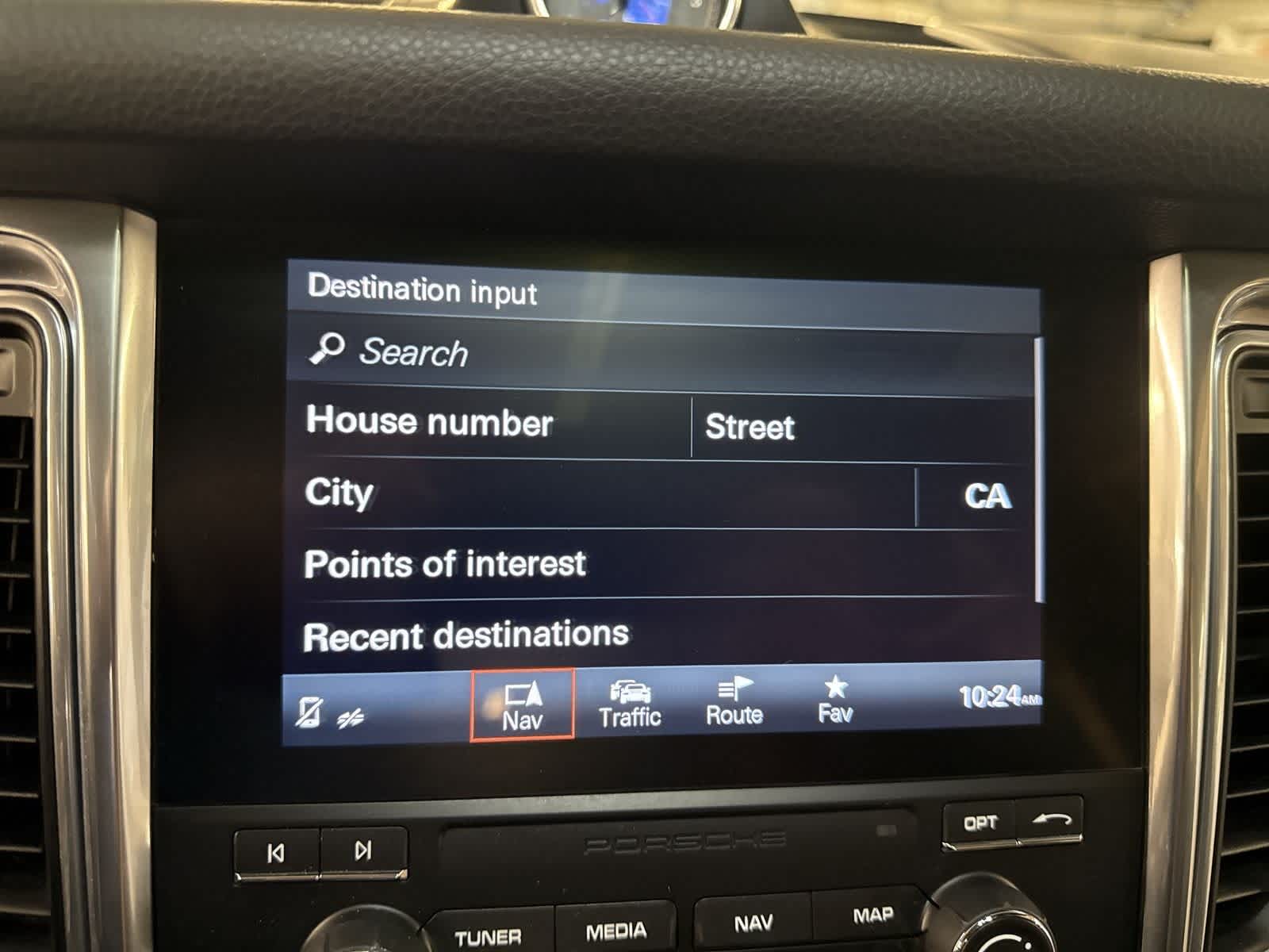 Thumbnail: 2017 Porsche Macan - 29