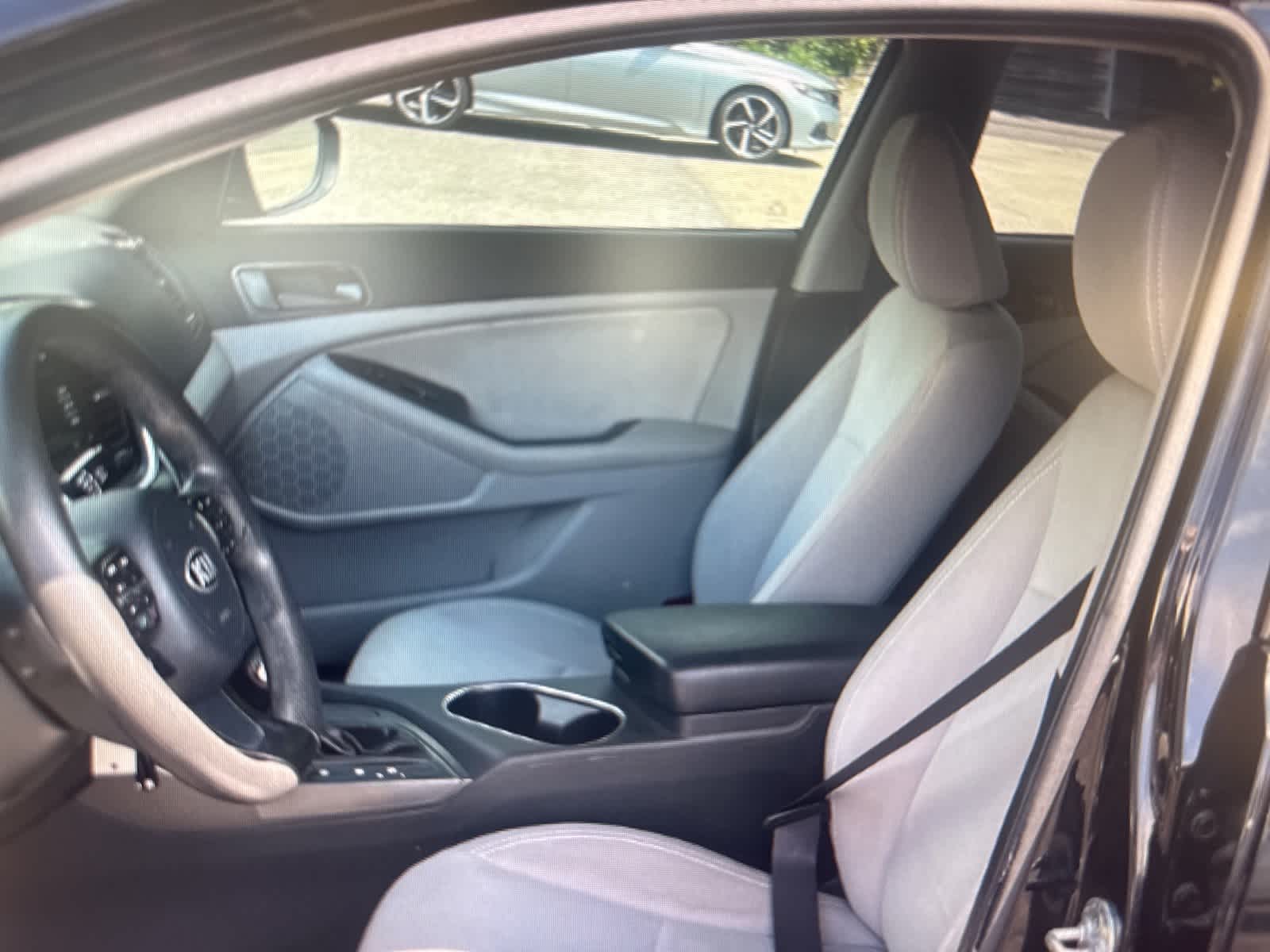 Thumbnail: 2015 Kia Optima - 10
