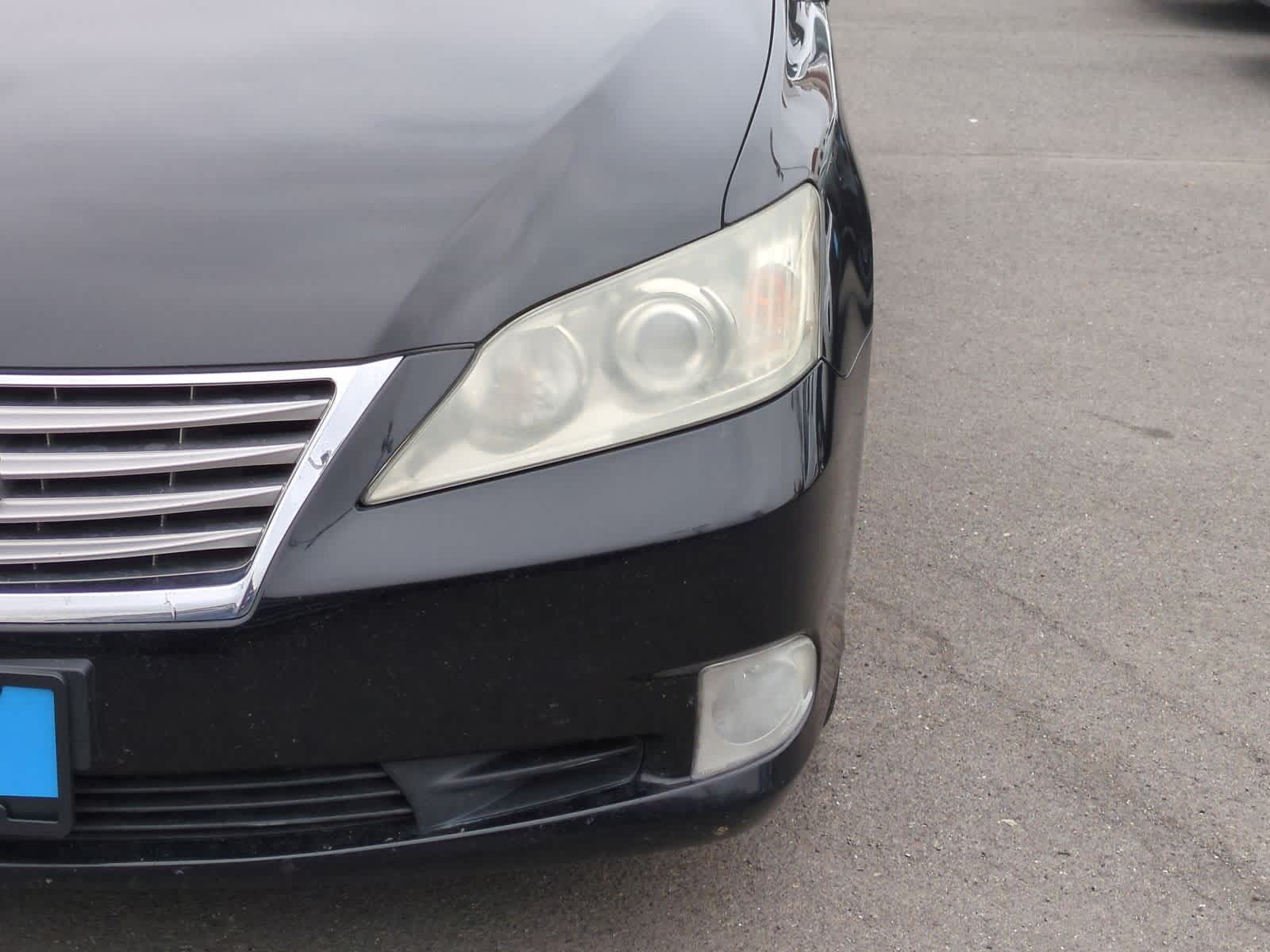 Thumbnail: 2011 Lexus ES - 11