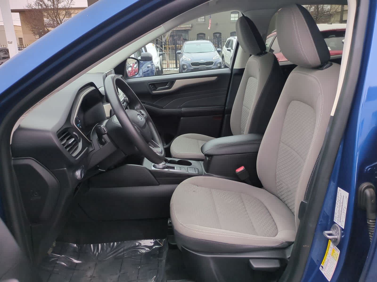 Thumbnail: 2022 Ford Escape - 17