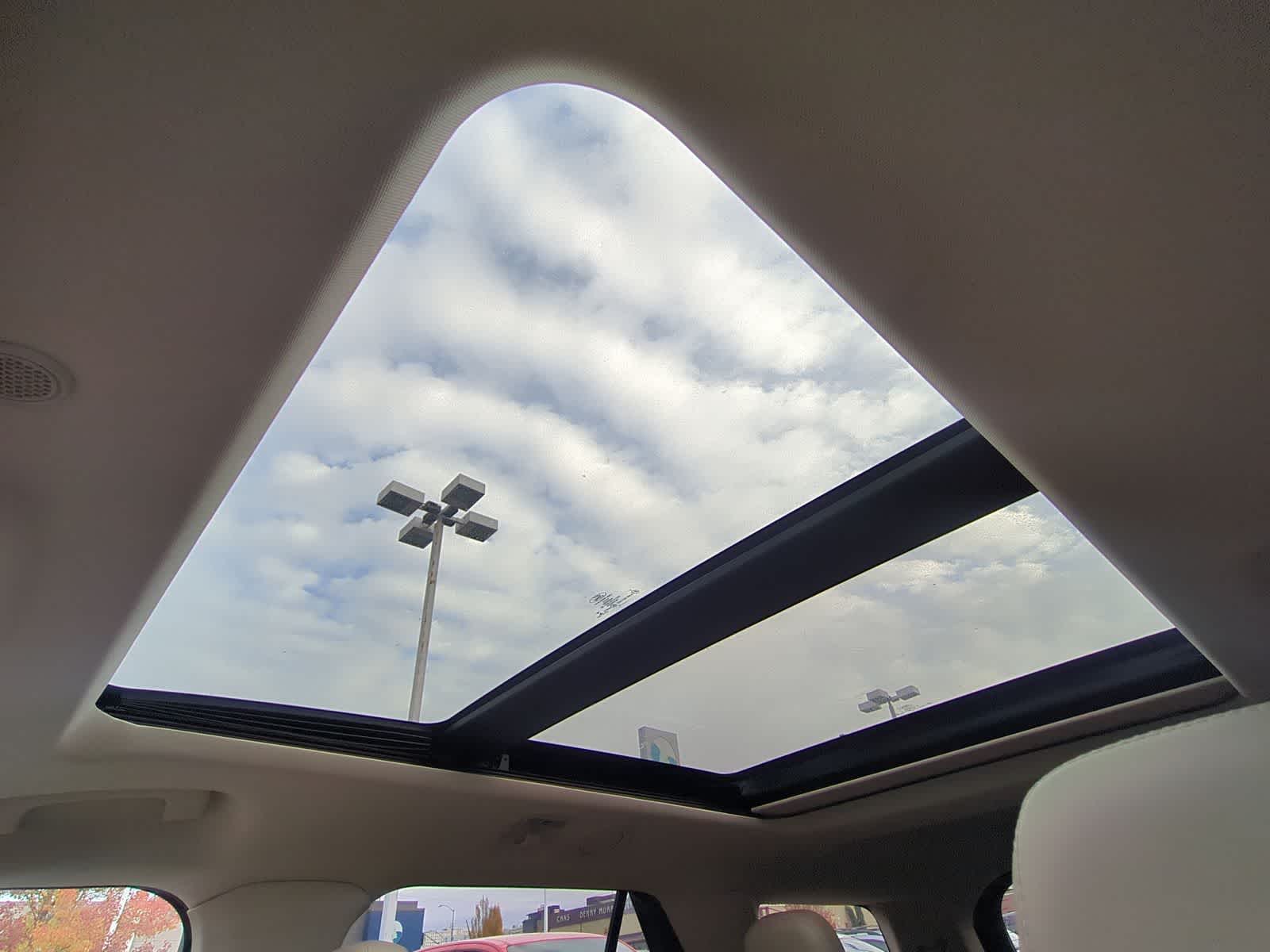 Thumbnail: 2021 Ford Explorer - 20