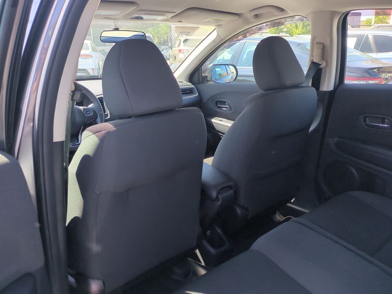 Thumbnail: 2019 Honda HR-V - 19
