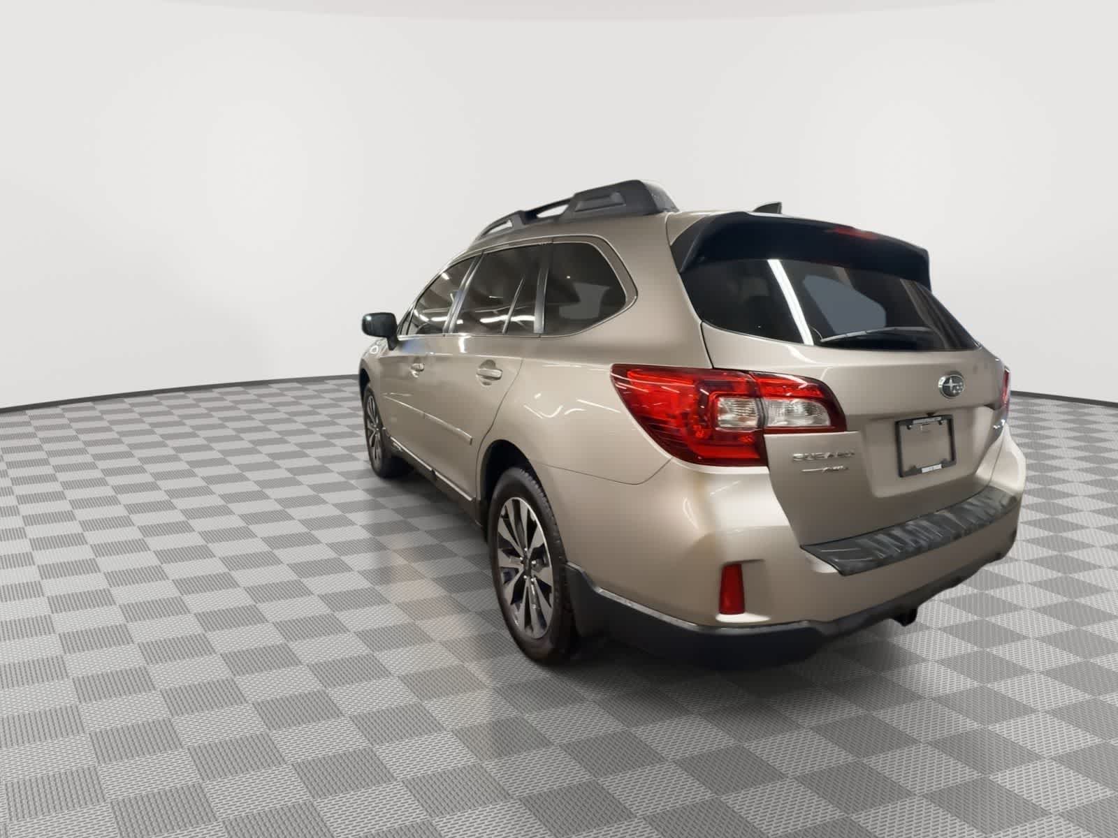 Thumbnail: 2016 Subaru Outback - 6