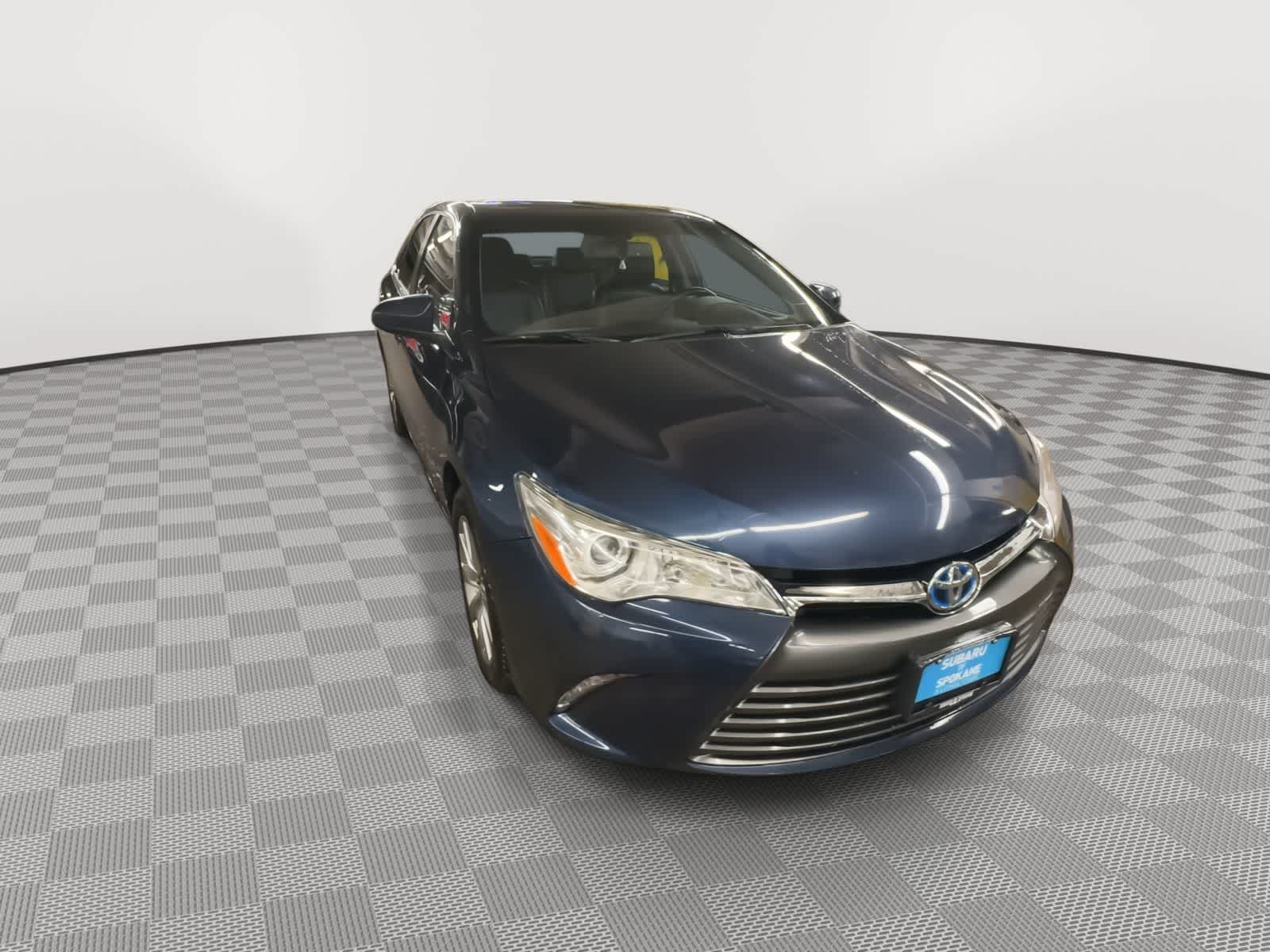 Thumbnail: 2017 Toyota Camry - 3
