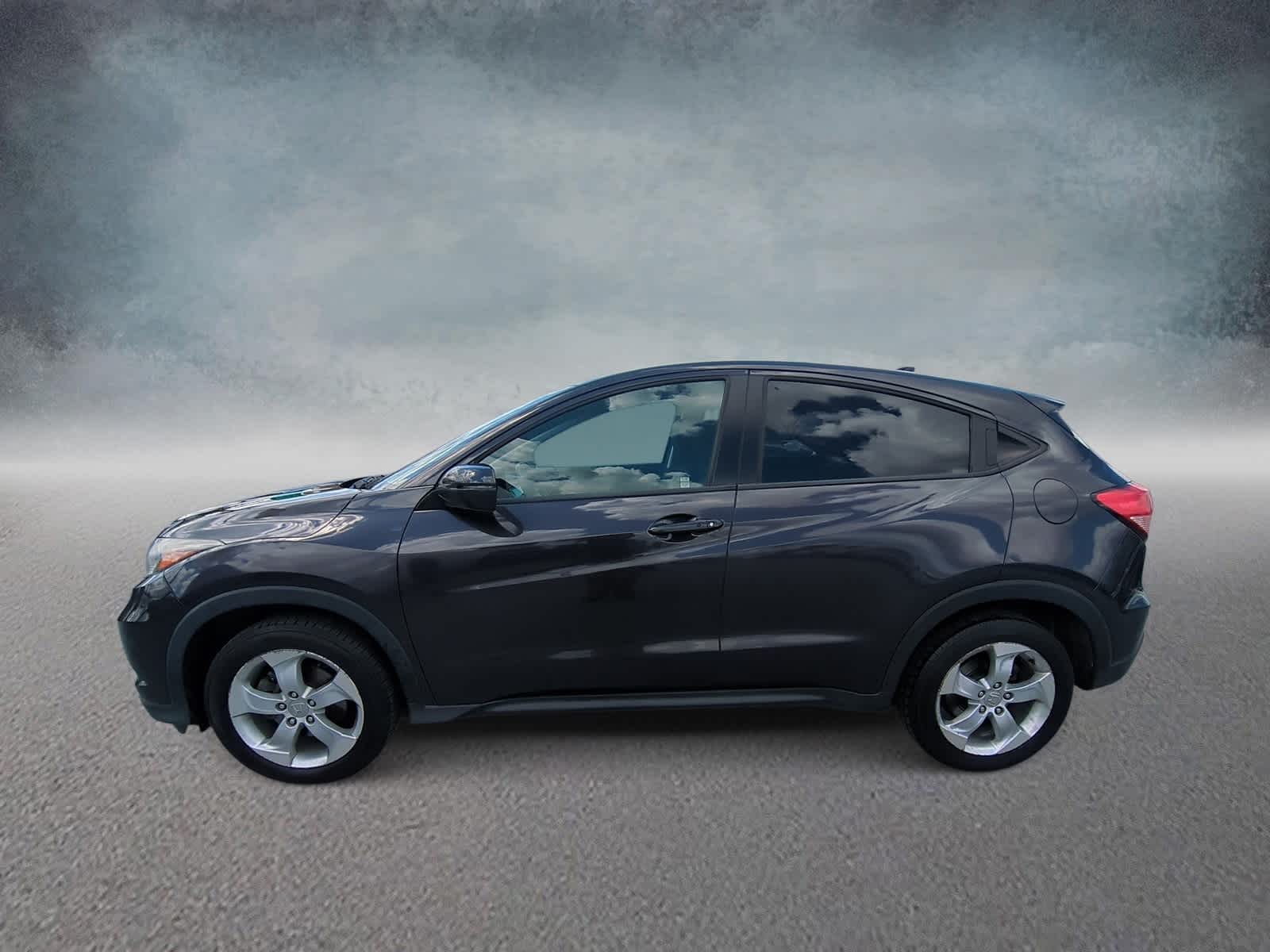 Thumbnail: 2016 Honda HR-V - 5