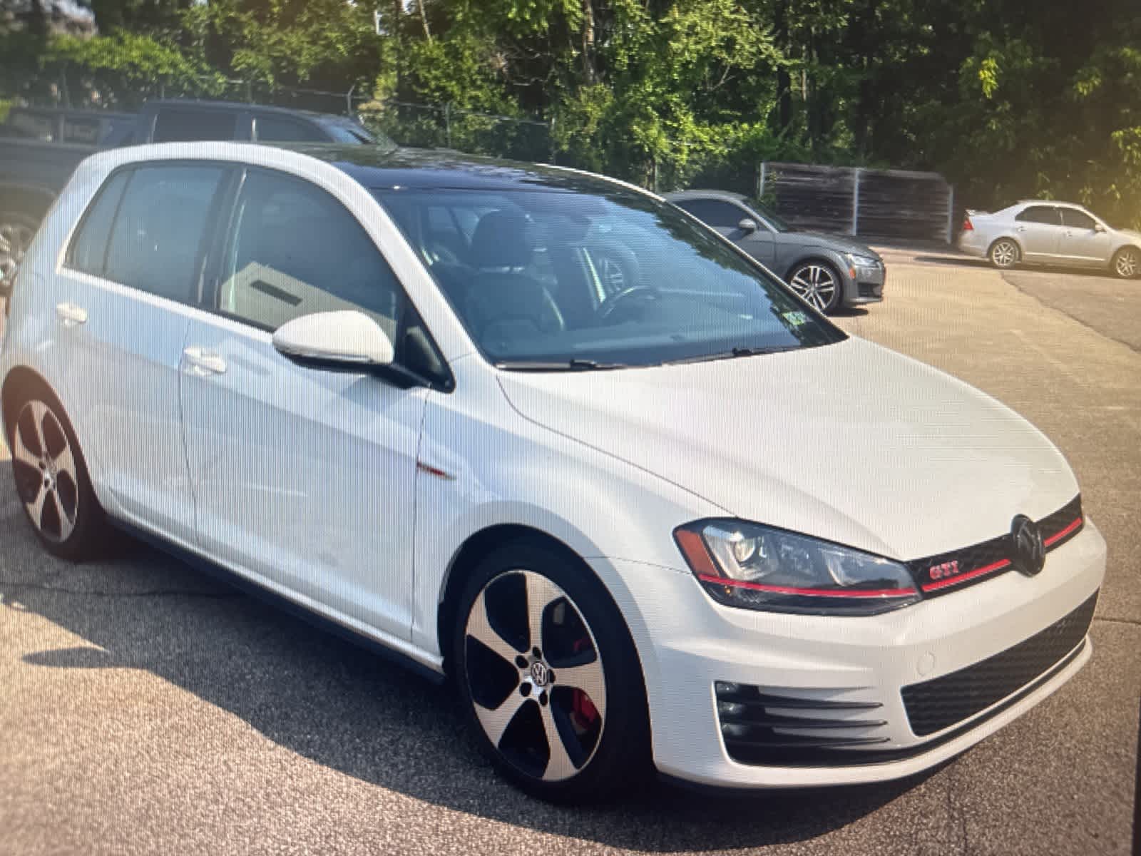 2017 Volkswagen Golf GTI SE 7