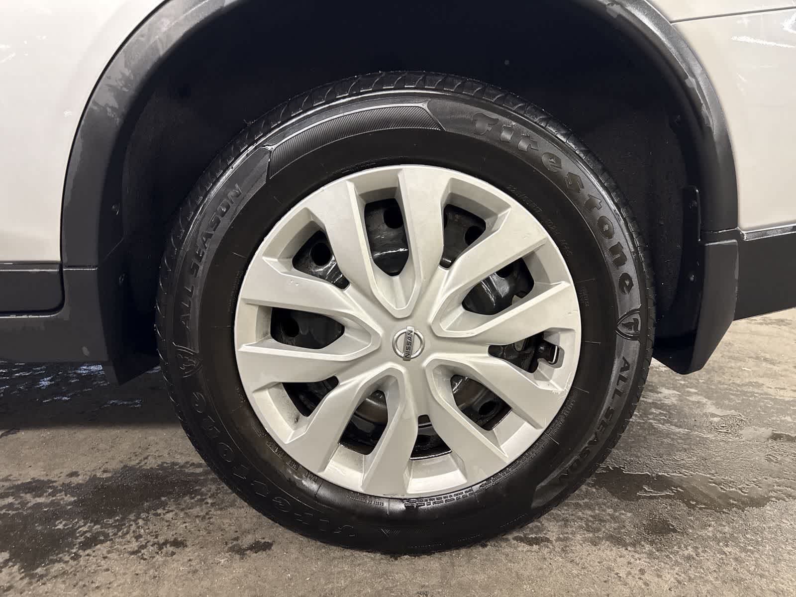 Thumbnail: 2020 Nissan Rogue - 13