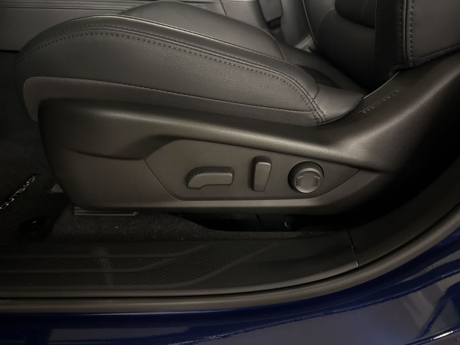 Thumbnail: 2026 Subaru Outback - 17