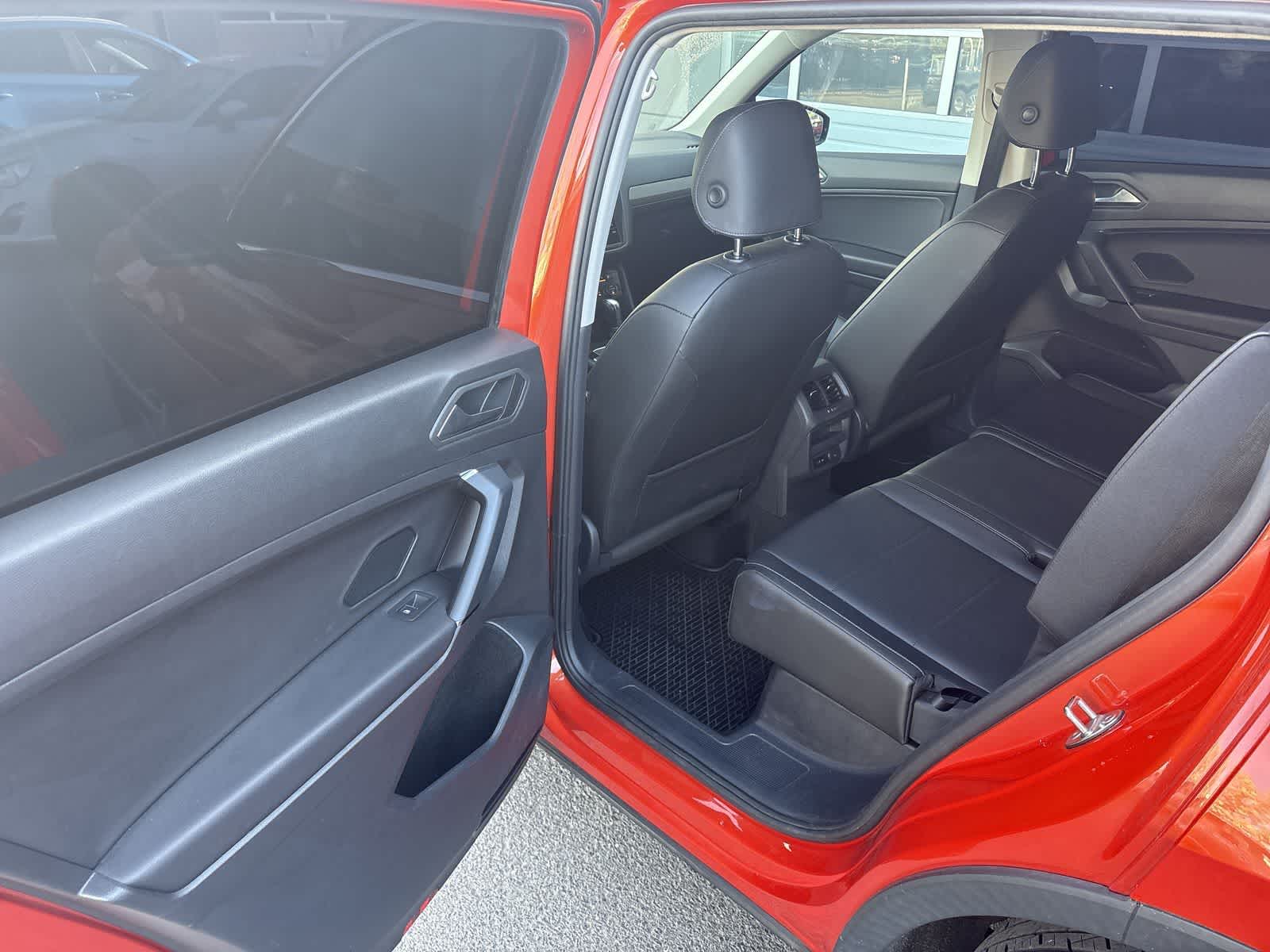 Thumbnail: 2019 Volkswagen Tiguan - 19