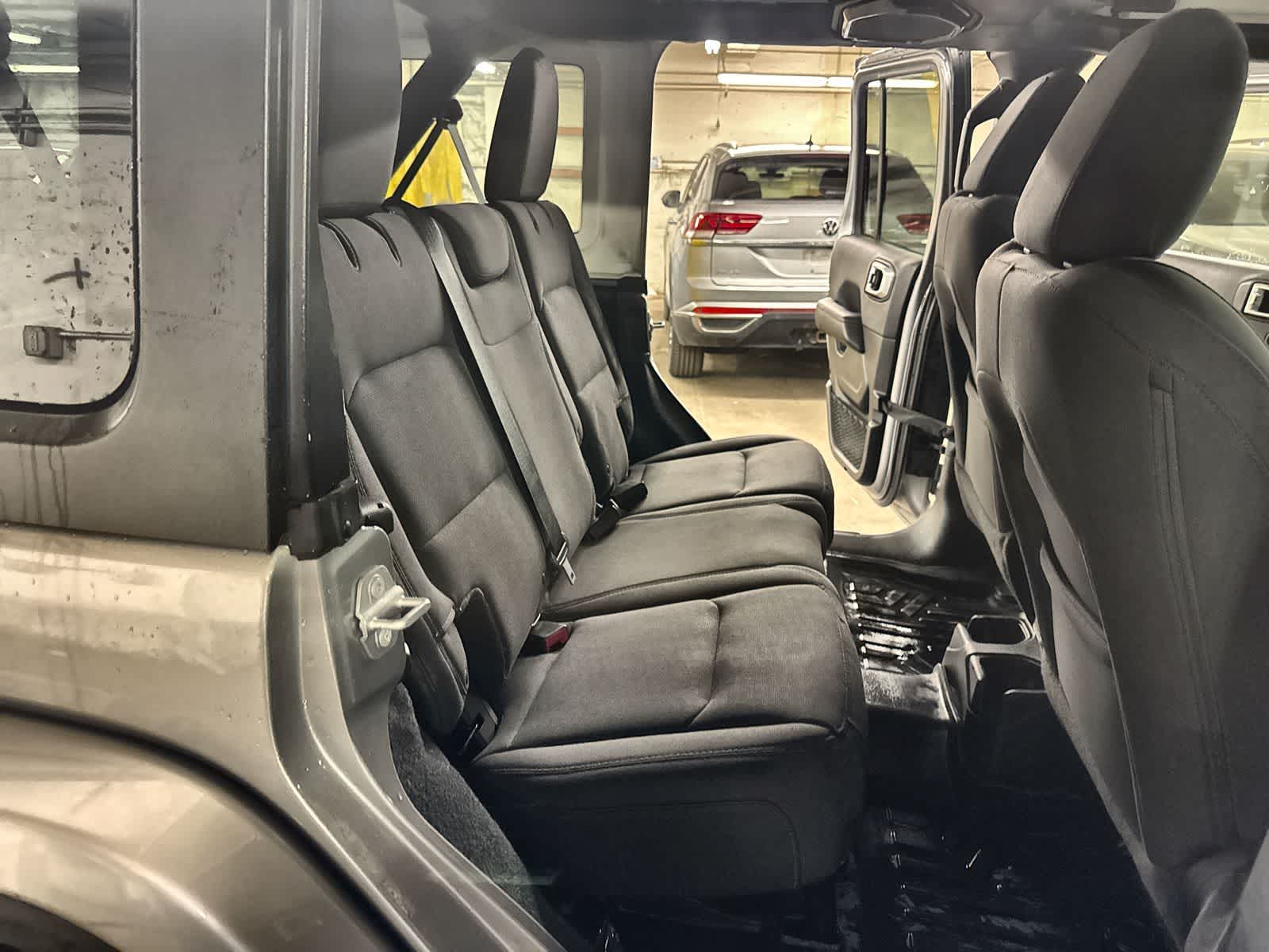 Thumbnail: 2018 Jeep Wrangler - 20