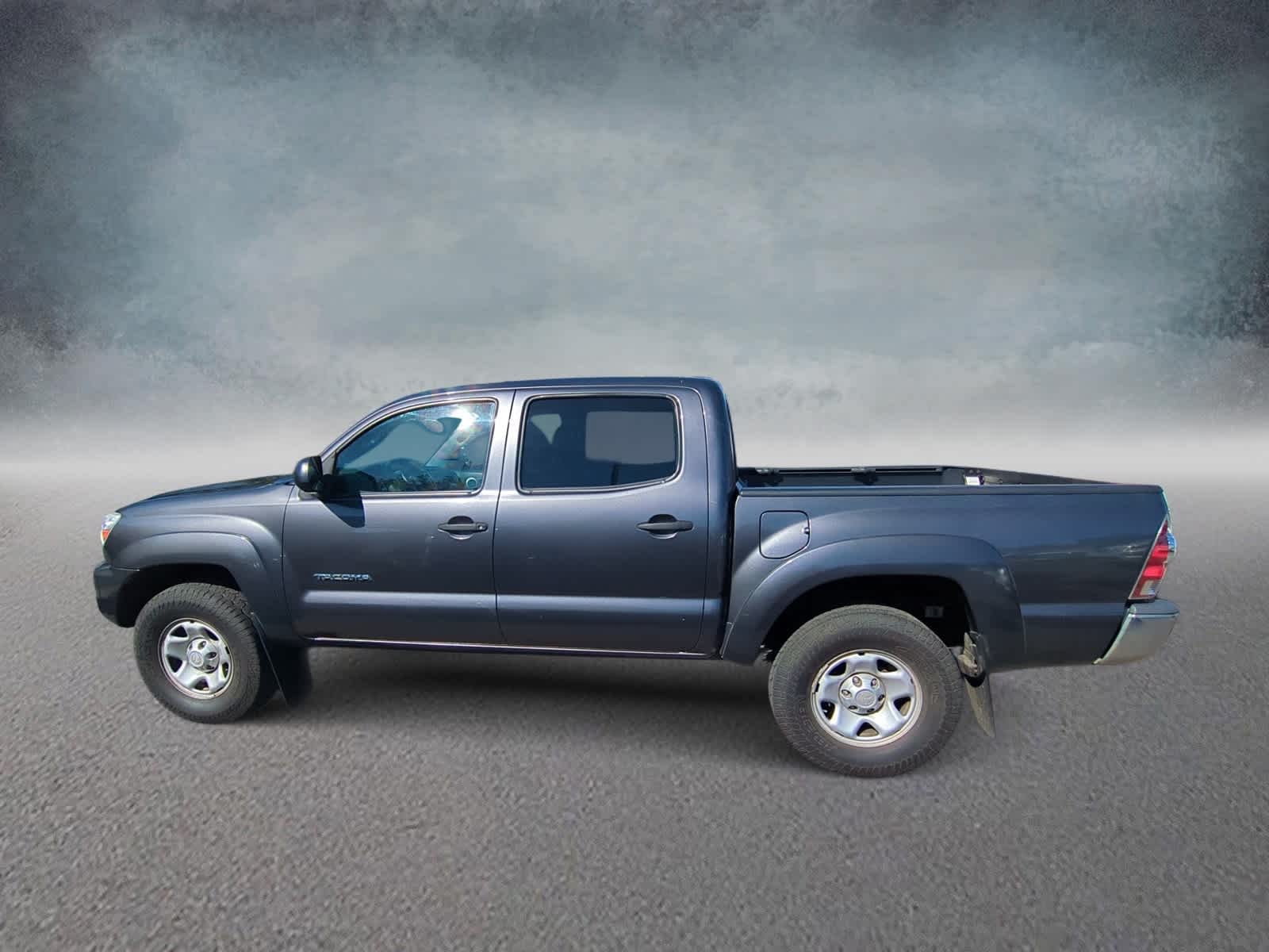 Thumbnail: 2013 Toyota Tacoma - 5