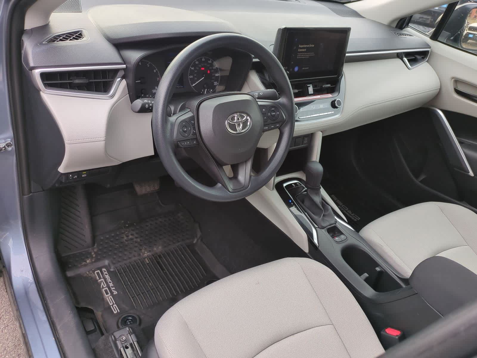 Thumbnail: 2023 Toyota Corolla Cross - 10