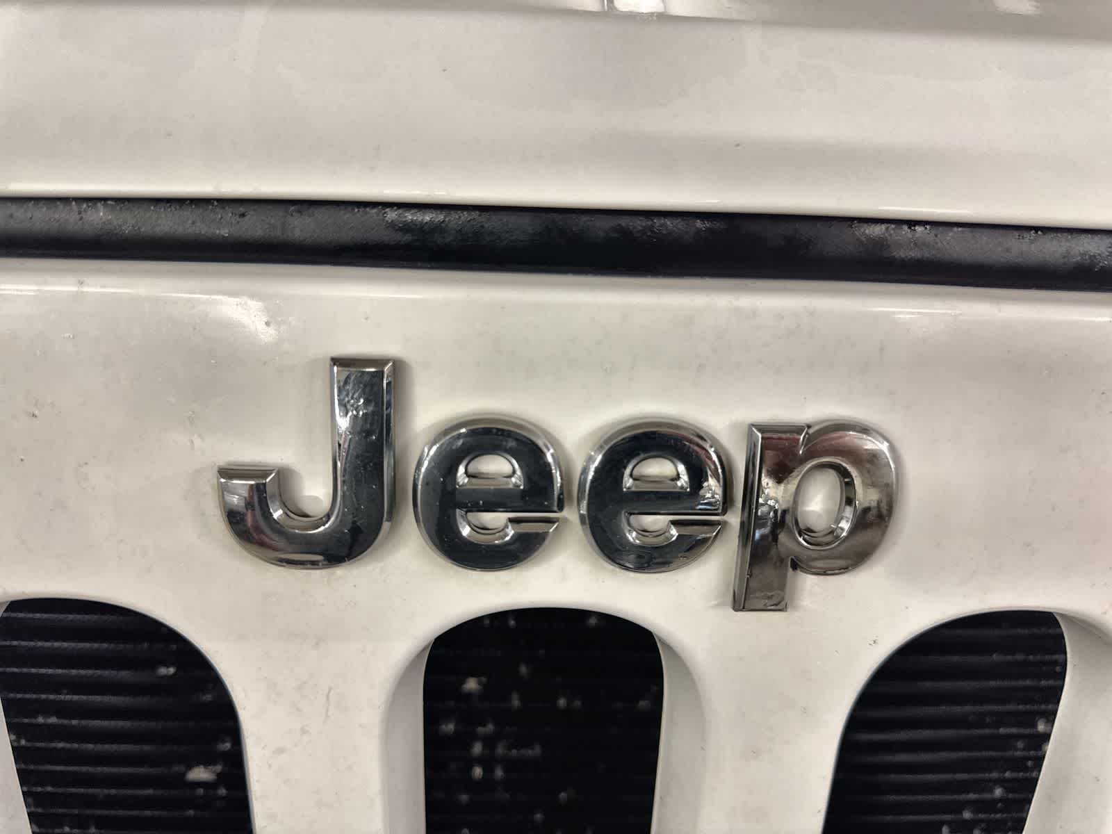 Thumbnail: 2013 Jeep Wrangler - 12