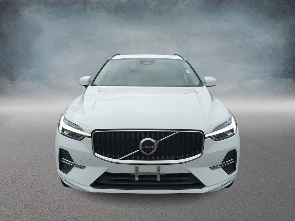Used 2022 Volvo XC60 Momentum SUV