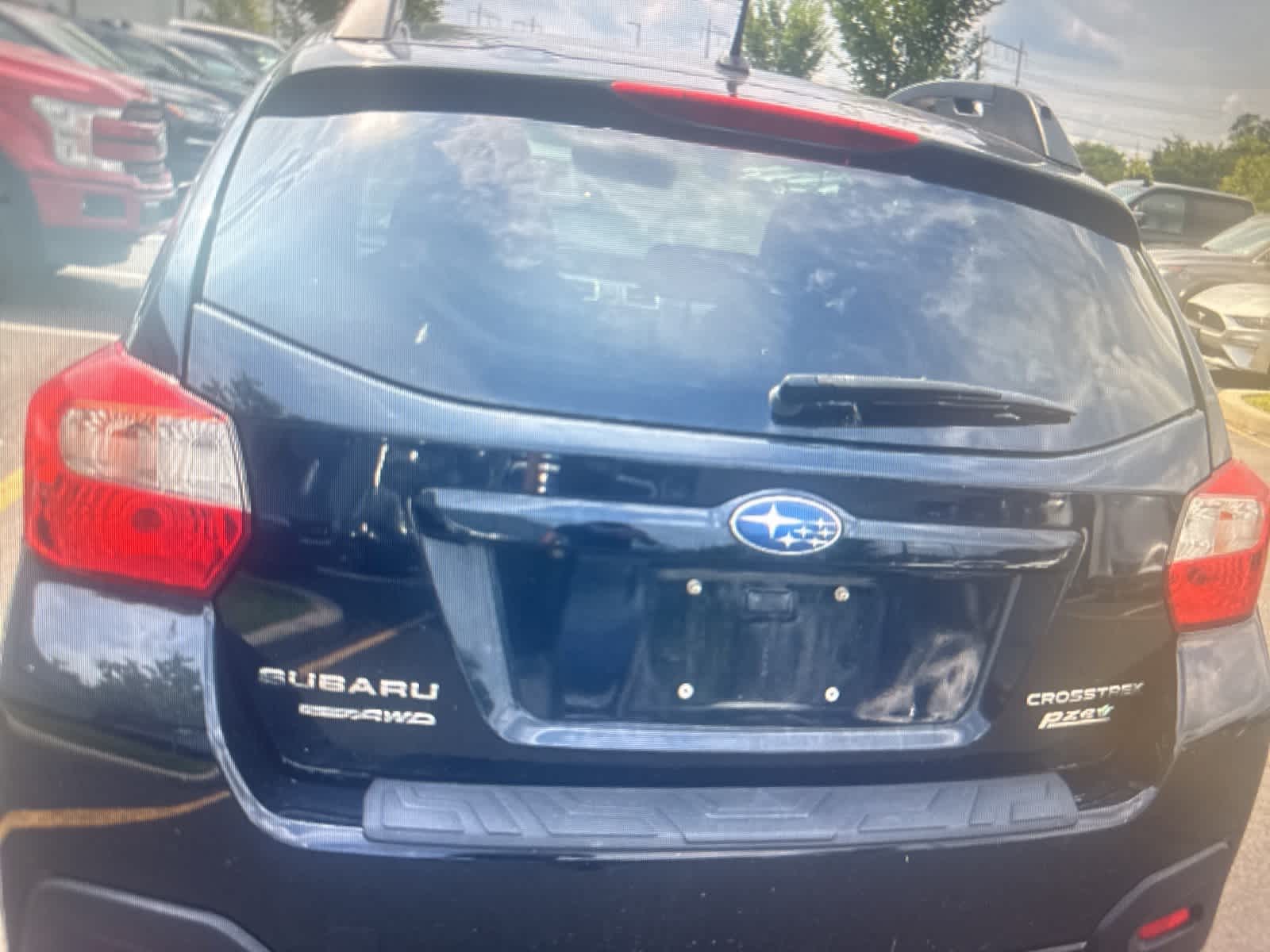 Thumbnail: 2017 Subaru Crosstrek - 4