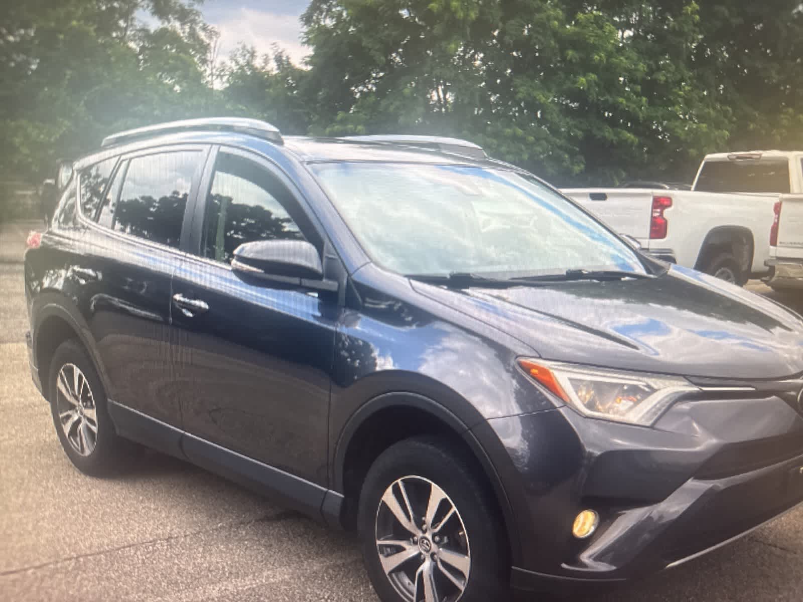 Thumbnail: 2018 Toyota RAV4 - 7
